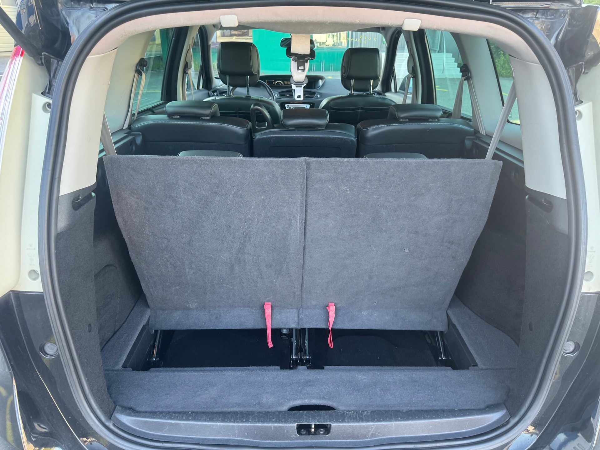 RENAULT Grand Scénic 1.2 16V Turbo Bose Edition-image-12