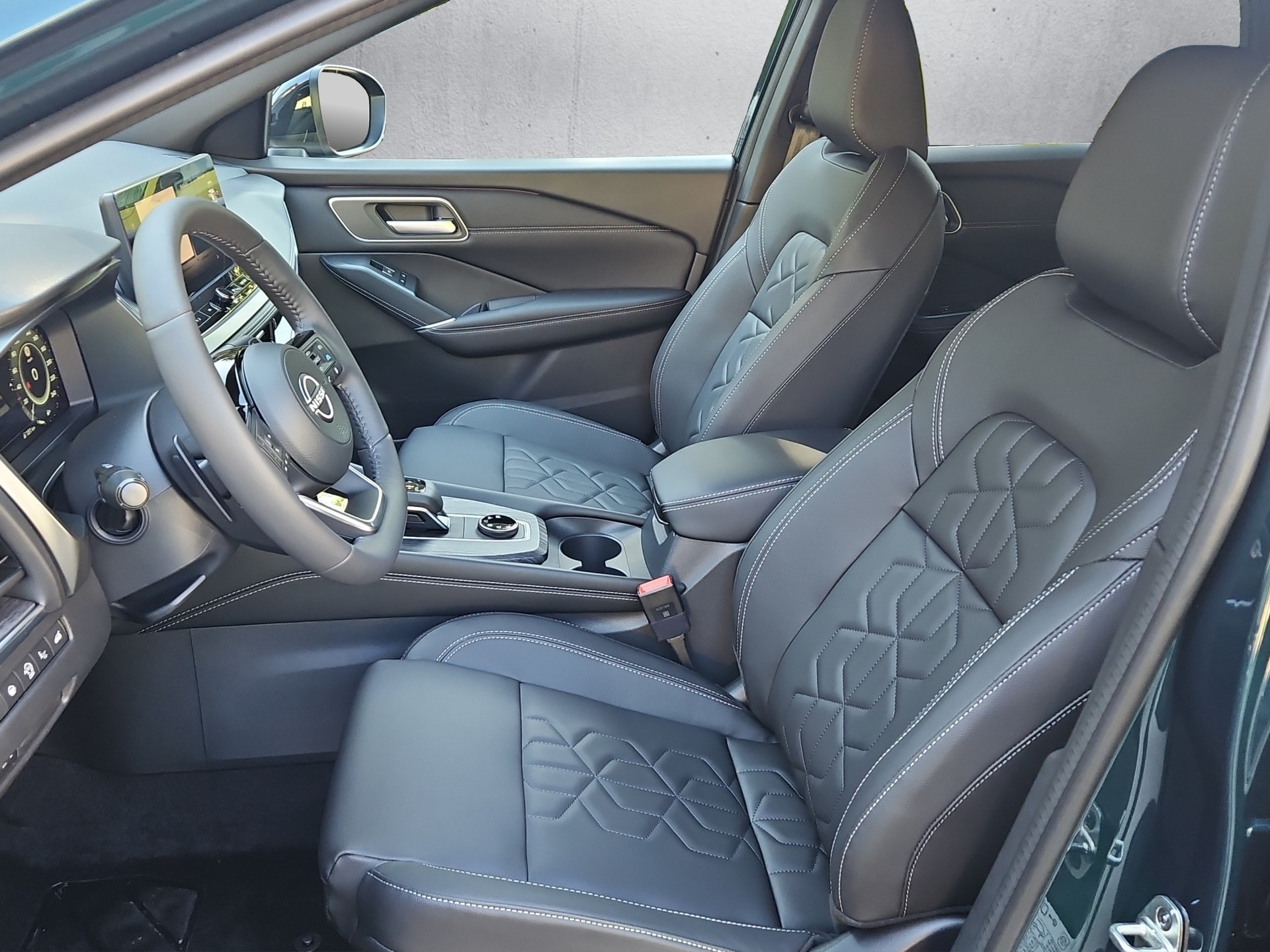 NISSAN Qashqai 1.3 MHEV Tekna 4x4-image-8