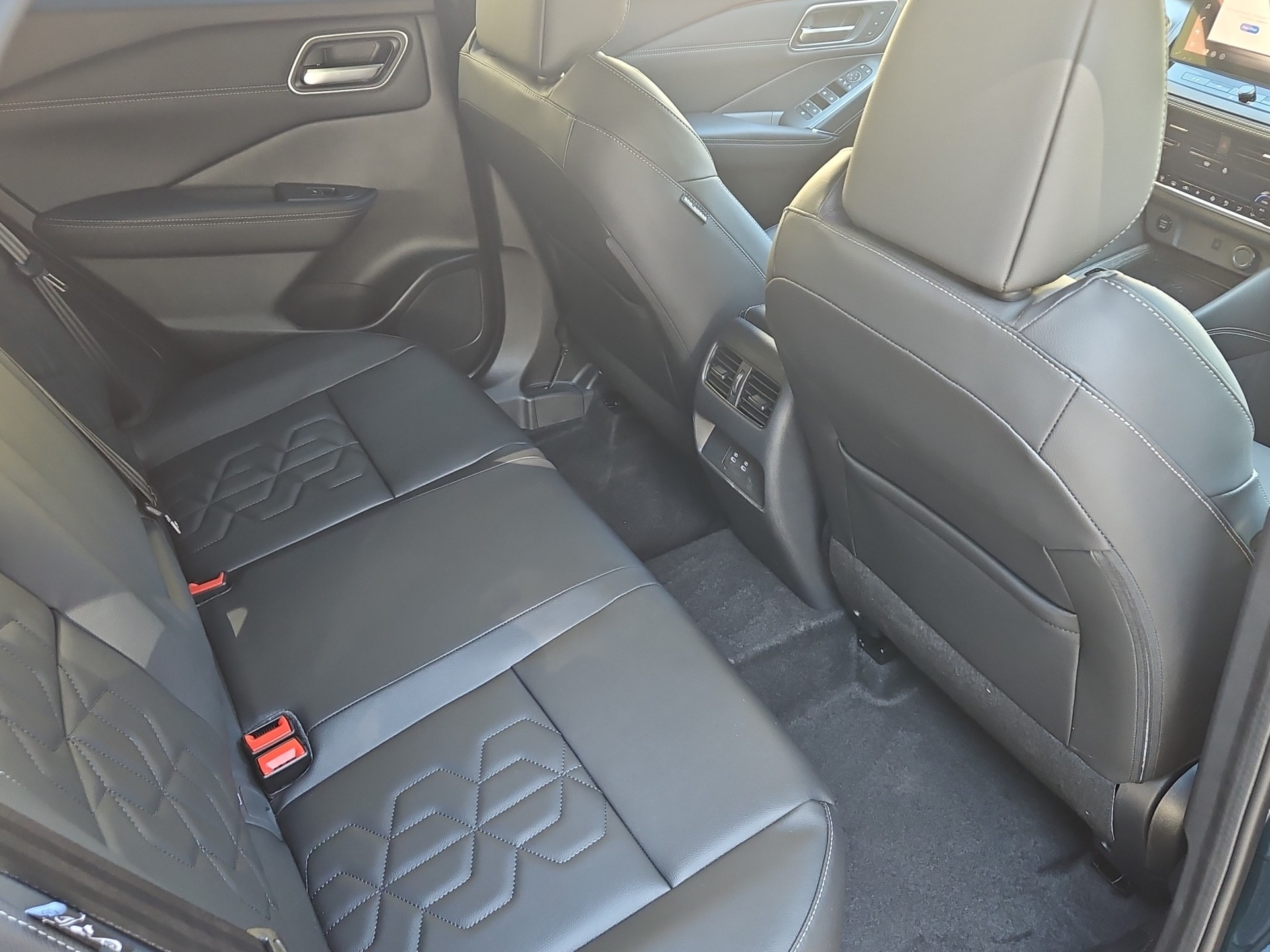 NISSAN Qashqai 1.3 MHEV Tekna 4x4-image-20