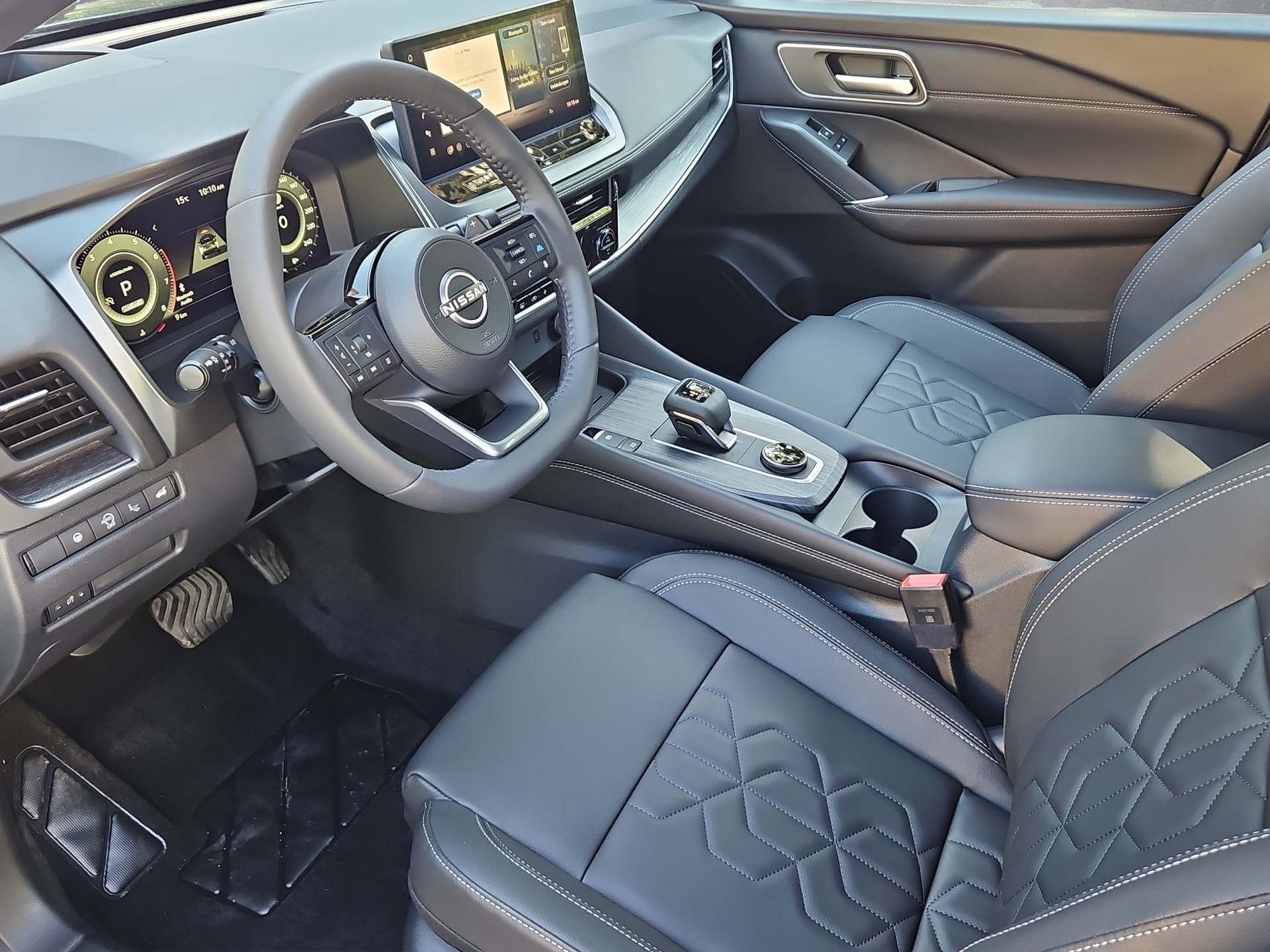 NISSAN Qashqai 1.3 MHEV Tekna 4x4-image-9