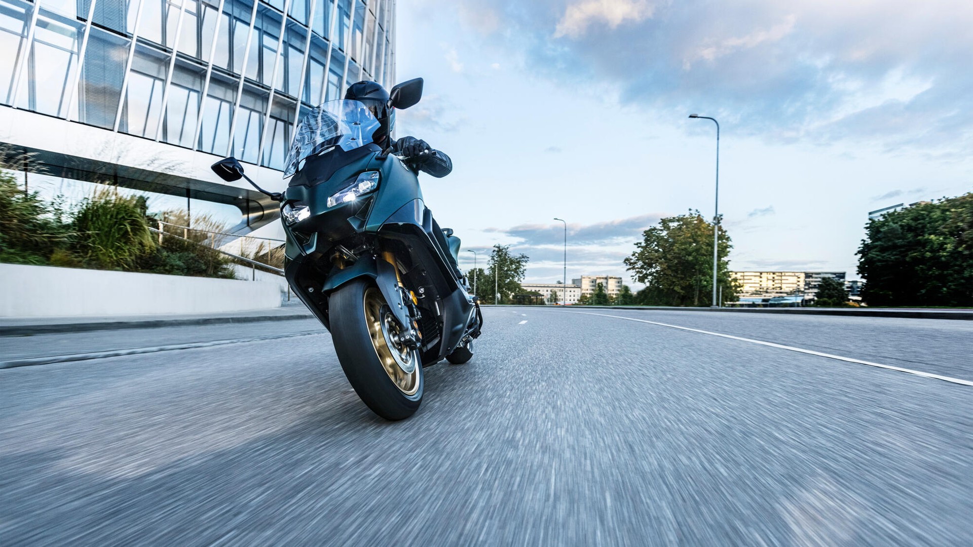 YAMAHA T-MAX XP TechMax-image-8