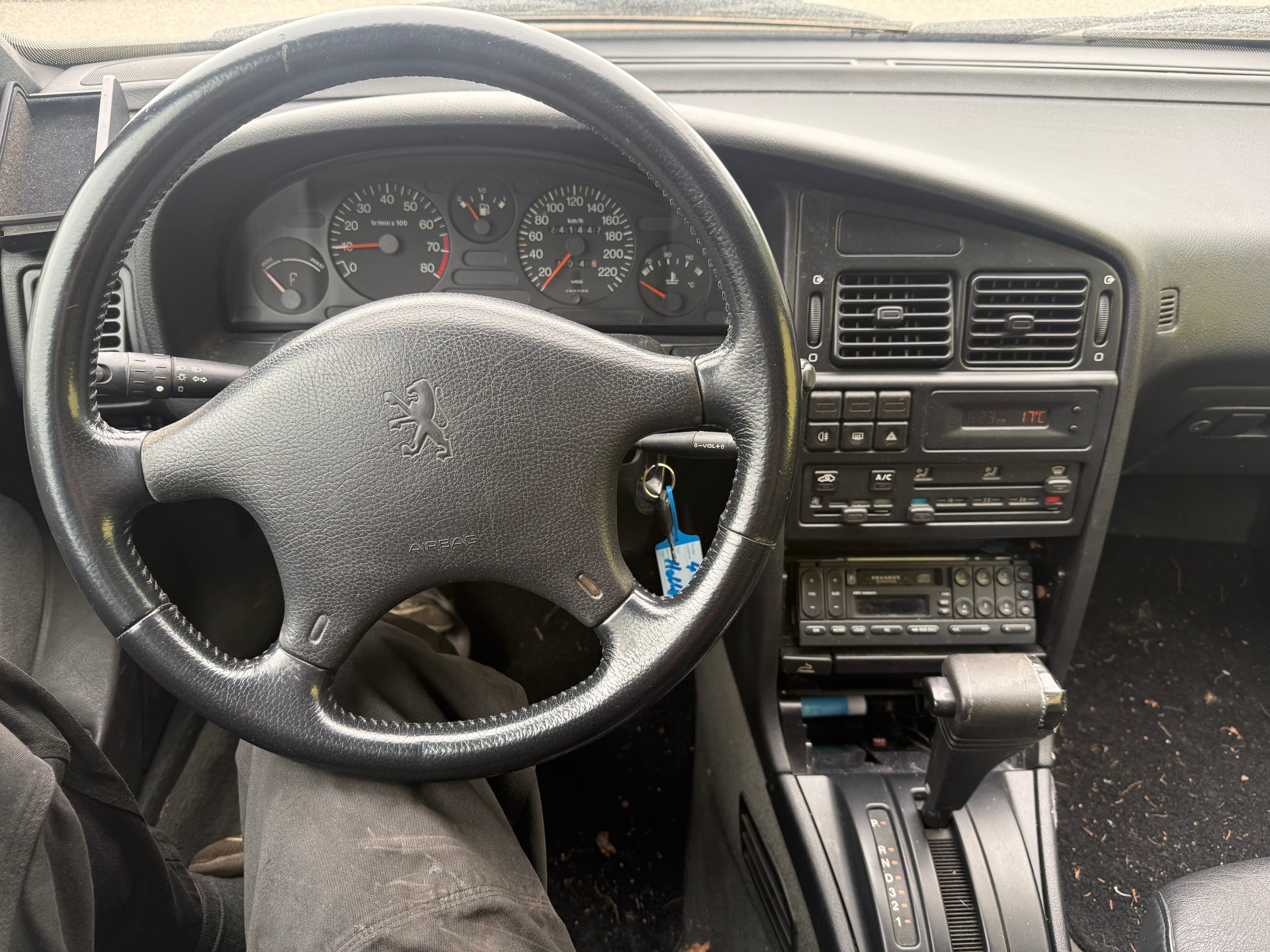 PEUGEOT 405 Break 2.0 Exclusive-image-9