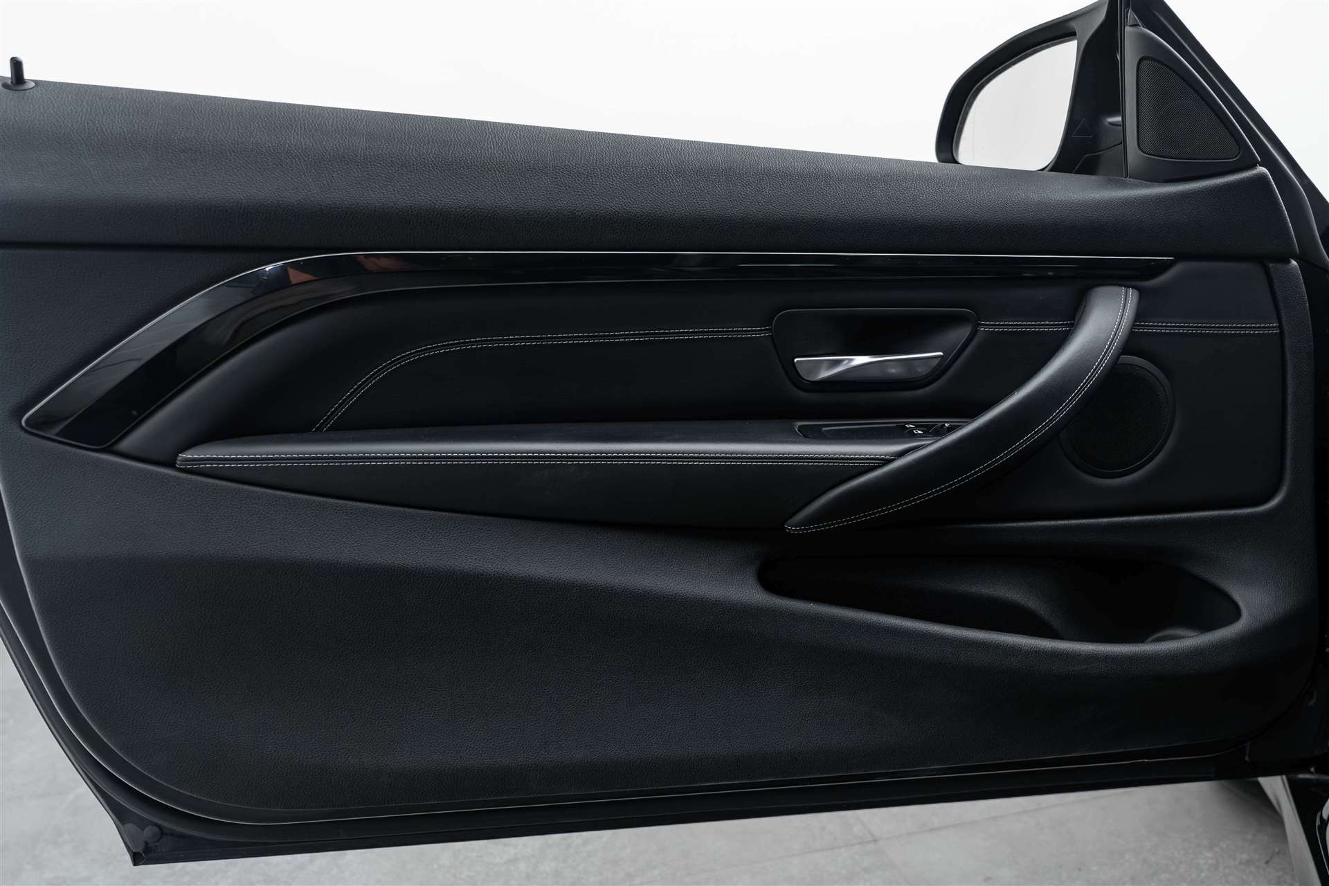 BMW M4 Coupé DKG-image-6
