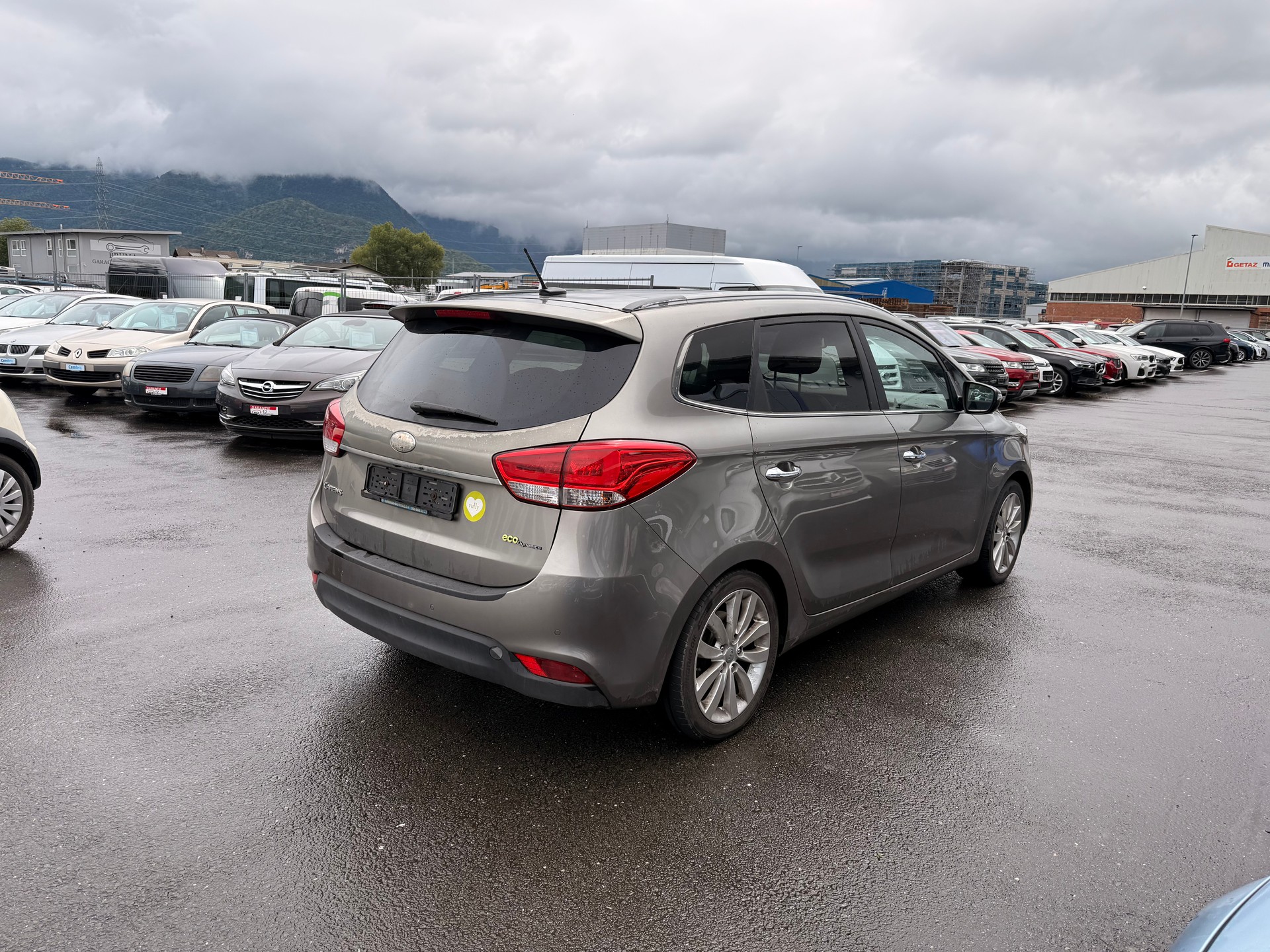 KIA Carens 1.7 CRDi Trend-image-3