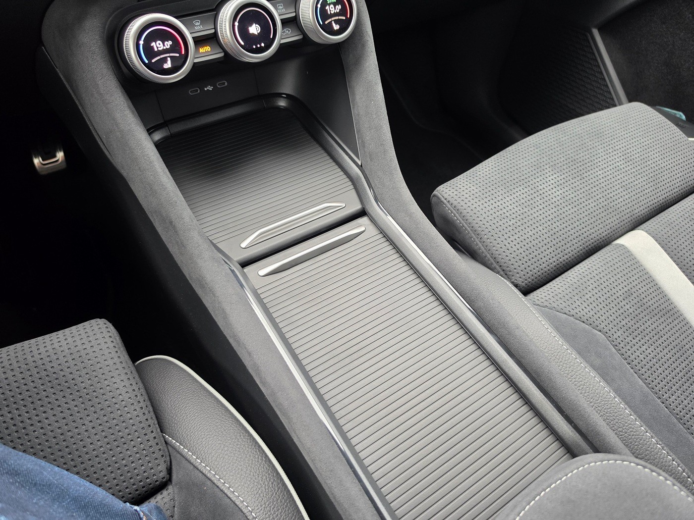 SKODA Kodiaq 2.0 TSI Sportline 4x4-image-14
