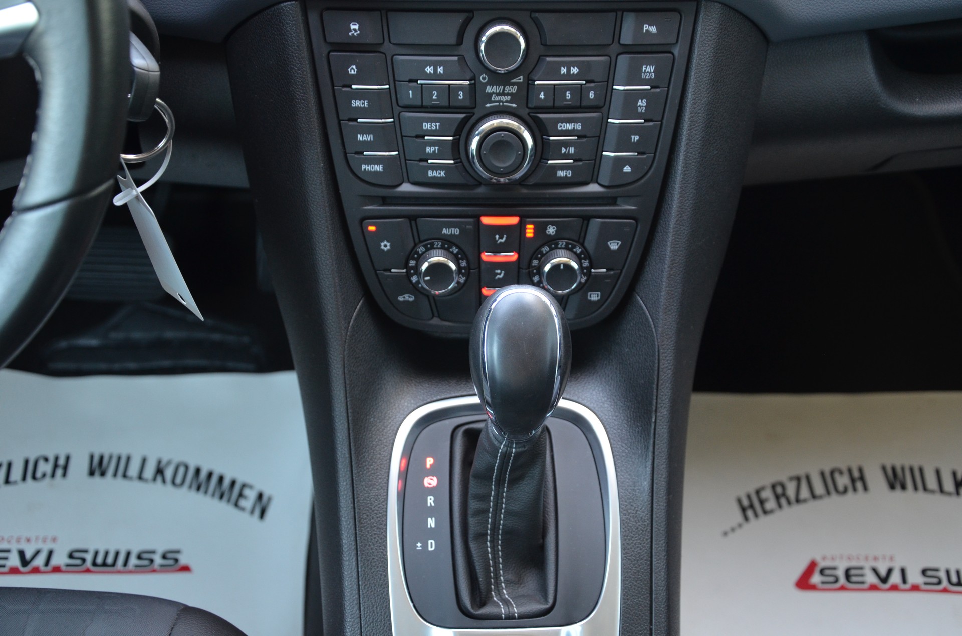 OPEL Meriva 1.4 Turbo Cosmo Automatic*Frisch ab MFK,1 Jahr oder 20'000km Garantie*-image-10