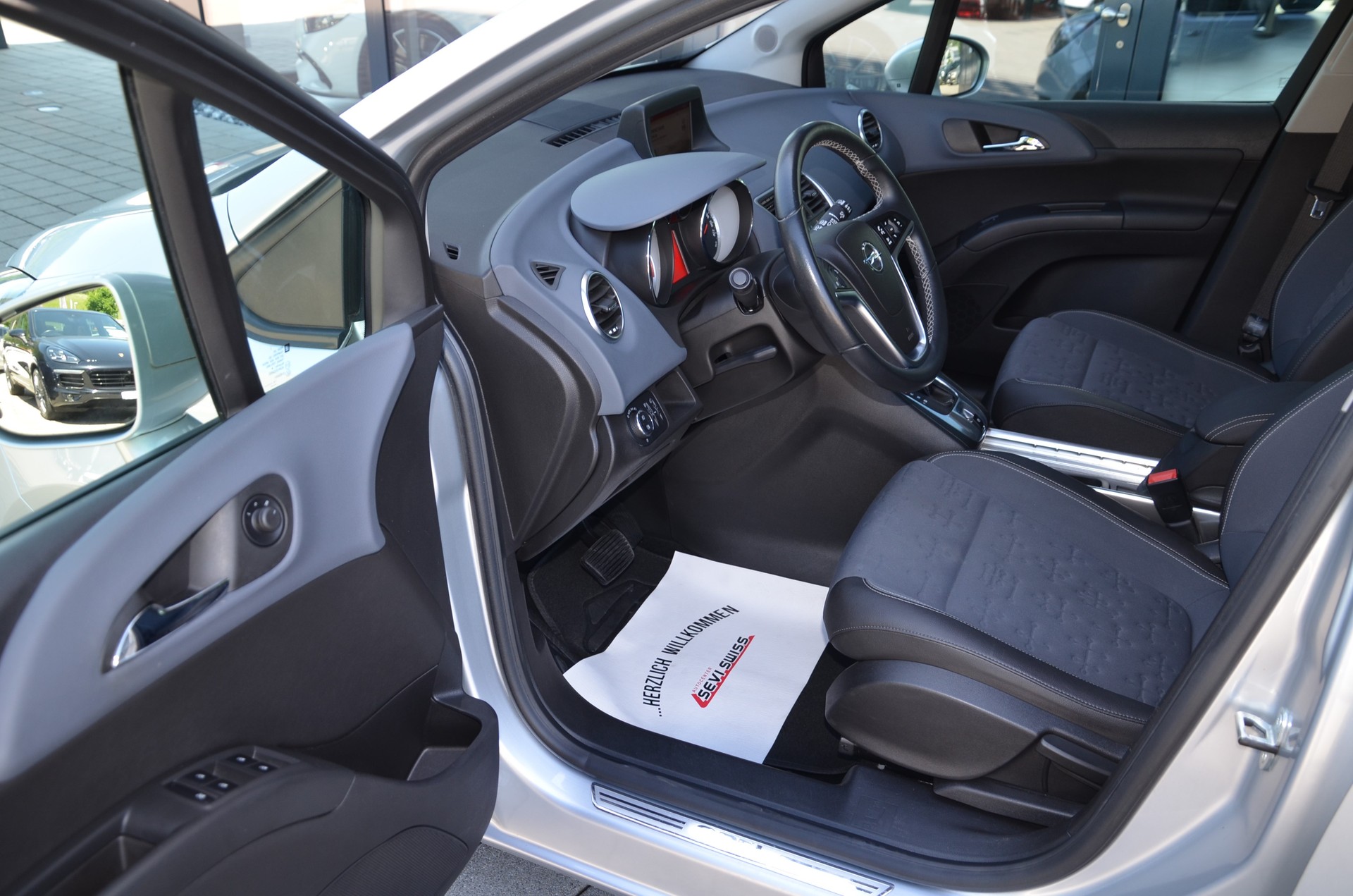 OPEL Meriva 1.4 Turbo Cosmo Automatic*Frisch ab MFK,1 Jahr oder 20'000km Garantie*-image-8