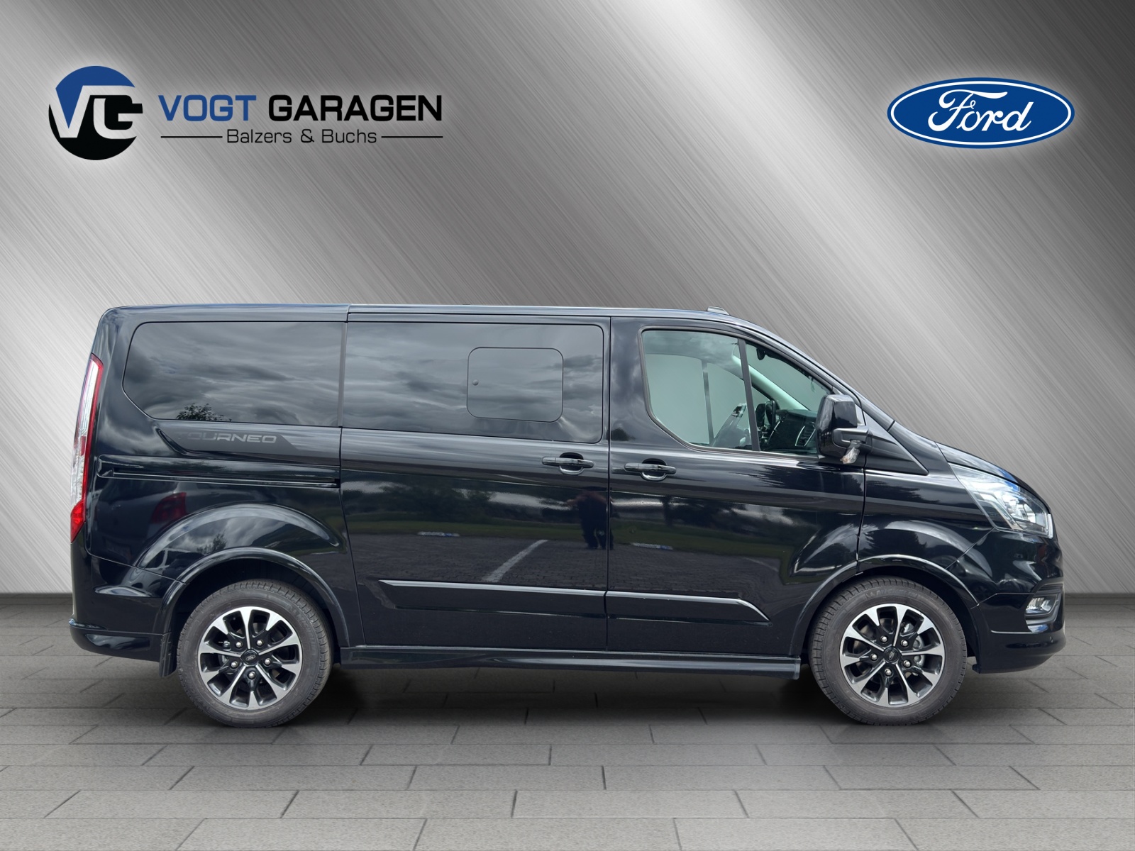 FORD Tourneo Custom Bus 320 L1 2.0 TDCi 185 Sport-image-6