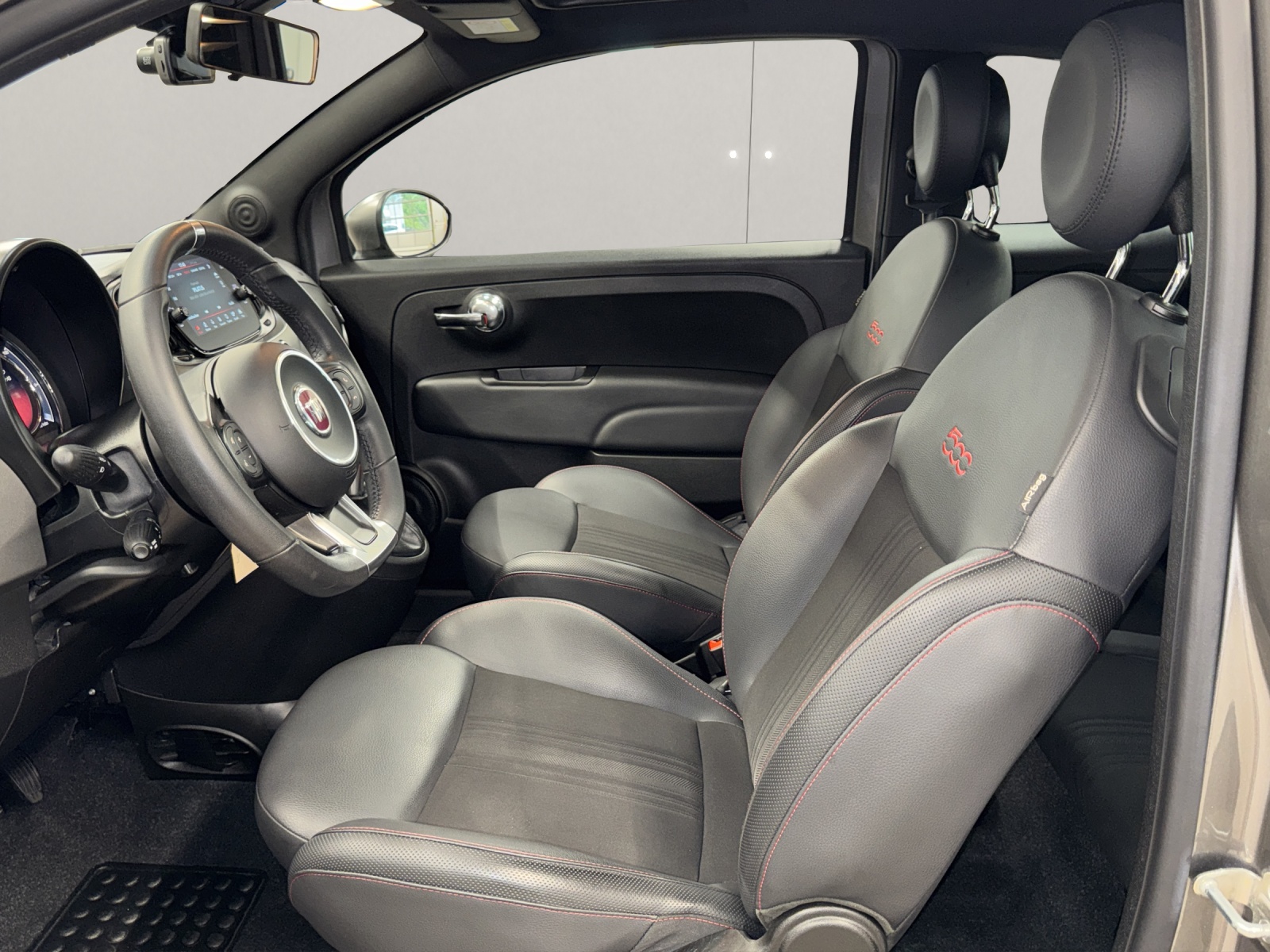 FIAT 500 1.0 Hybrid Sport-image-10
