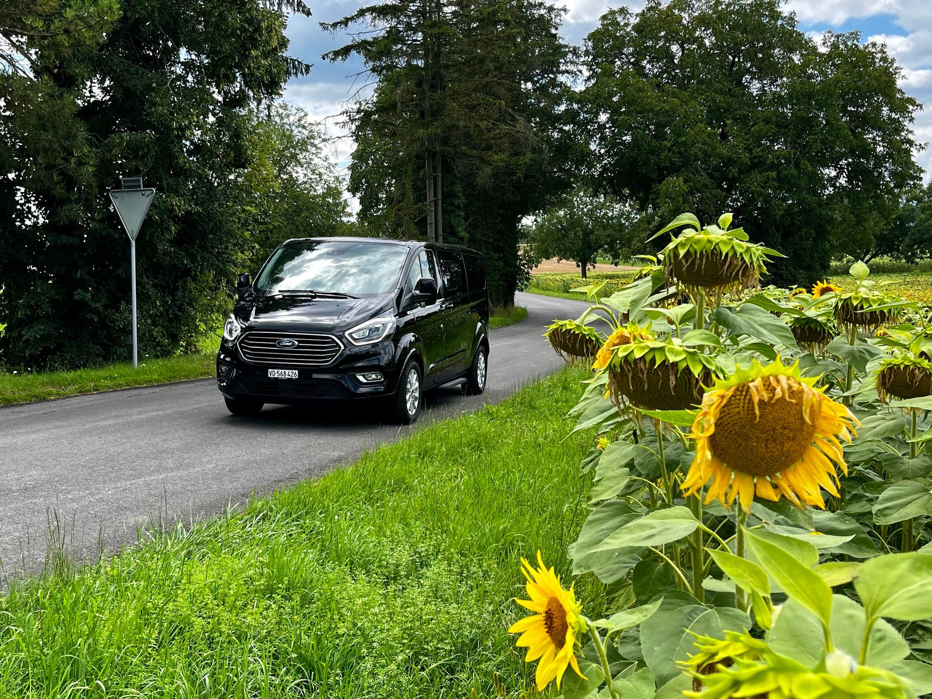 FORD Tourneo Custom 320 L2H1 Titanium-image-6