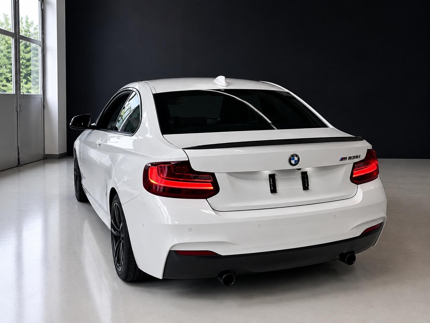 BMW M235i Steptronic-image-7