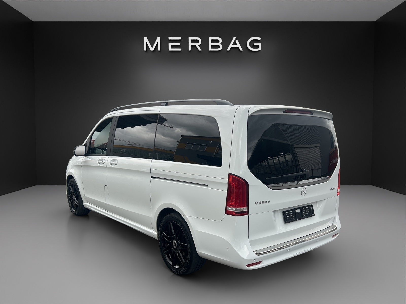 MERCEDES-BENZ V 300 d lang Avantgarde 4Matic 9G-Tronic-image-4