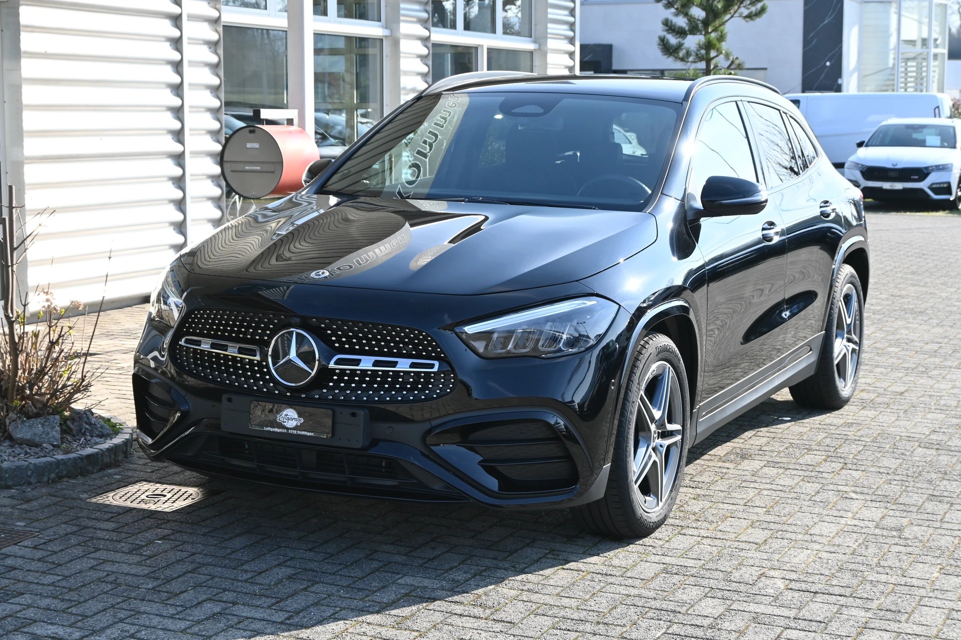 MERCEDES-BENZ GLA 200 AMG Line 7G-DCT + Facelift Modell-showroom-element-1