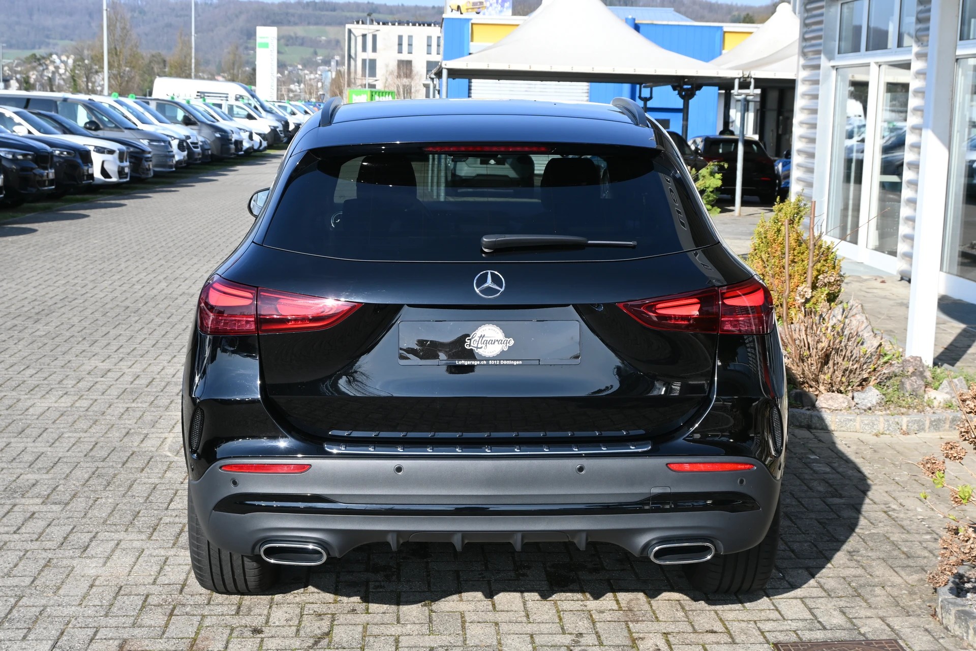 MERCEDES-BENZ GLA 200 AMG Line 7G-DCT + Facelift Modell-showroom-element-3
