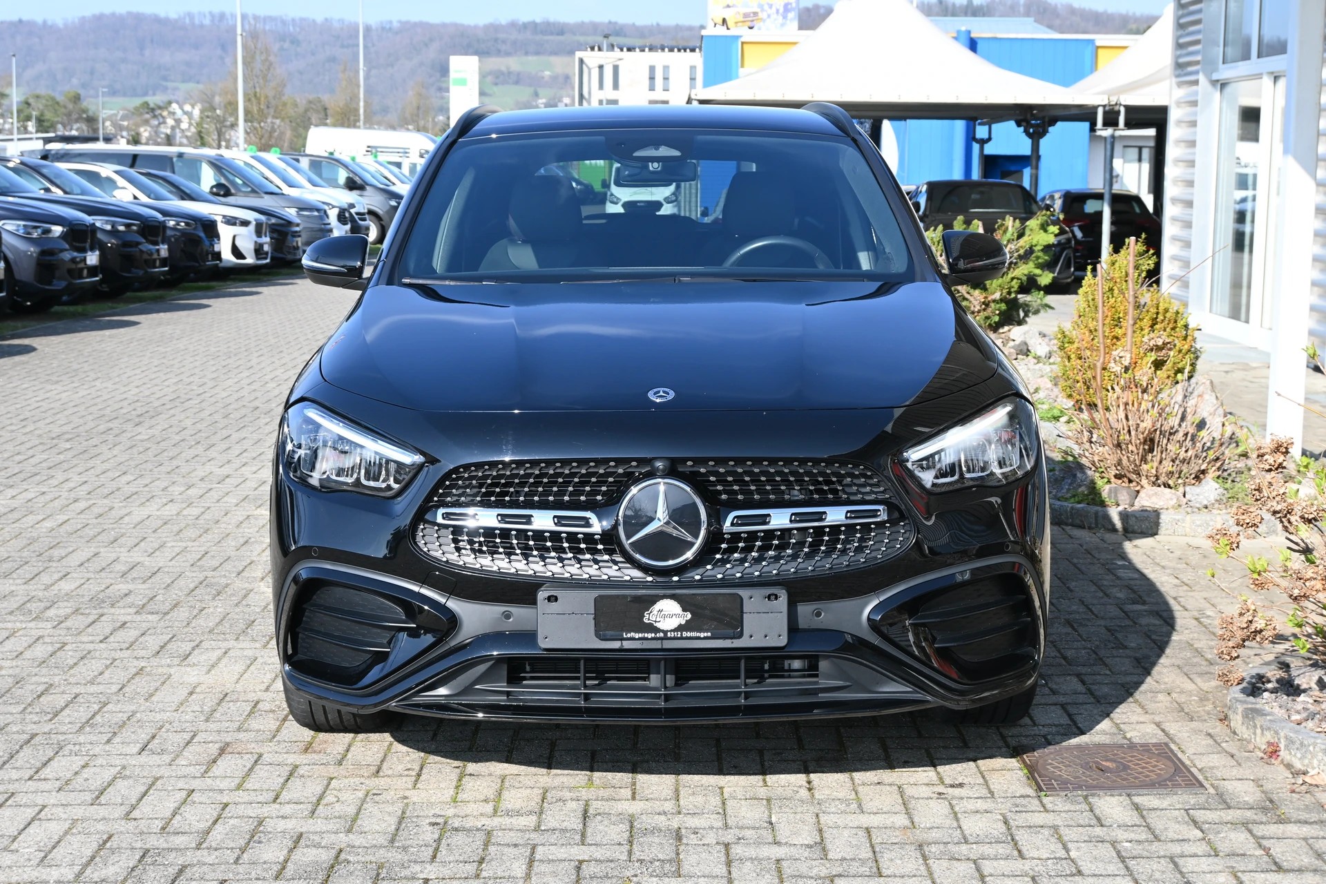 MERCEDES-BENZ GLA 200 AMG Line 7G-DCT + Facelift Modell-showroom-element-2