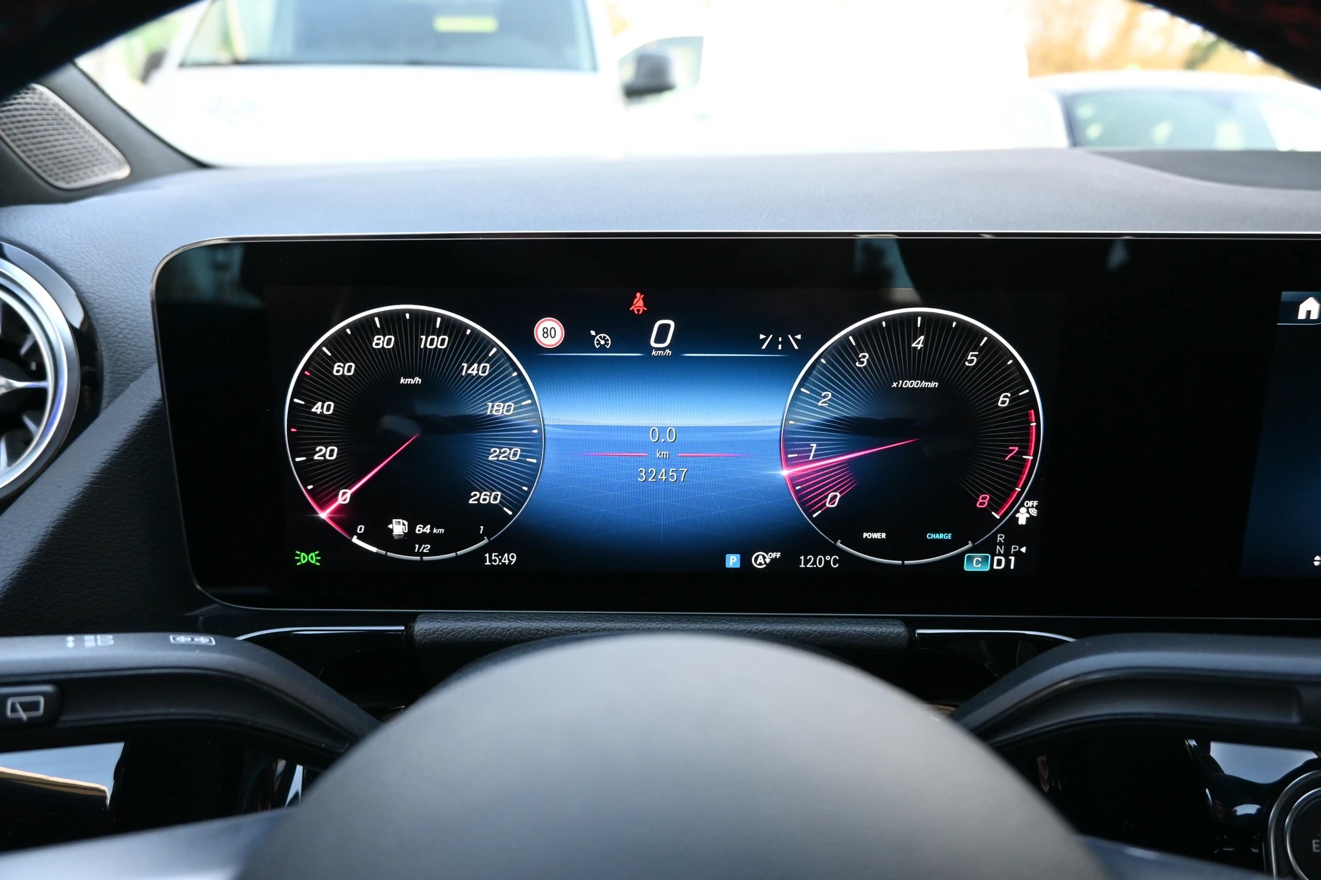 MERCEDES-BENZ GLA 200 AMG Line 7G-DCT + Facelift Modell-image-15