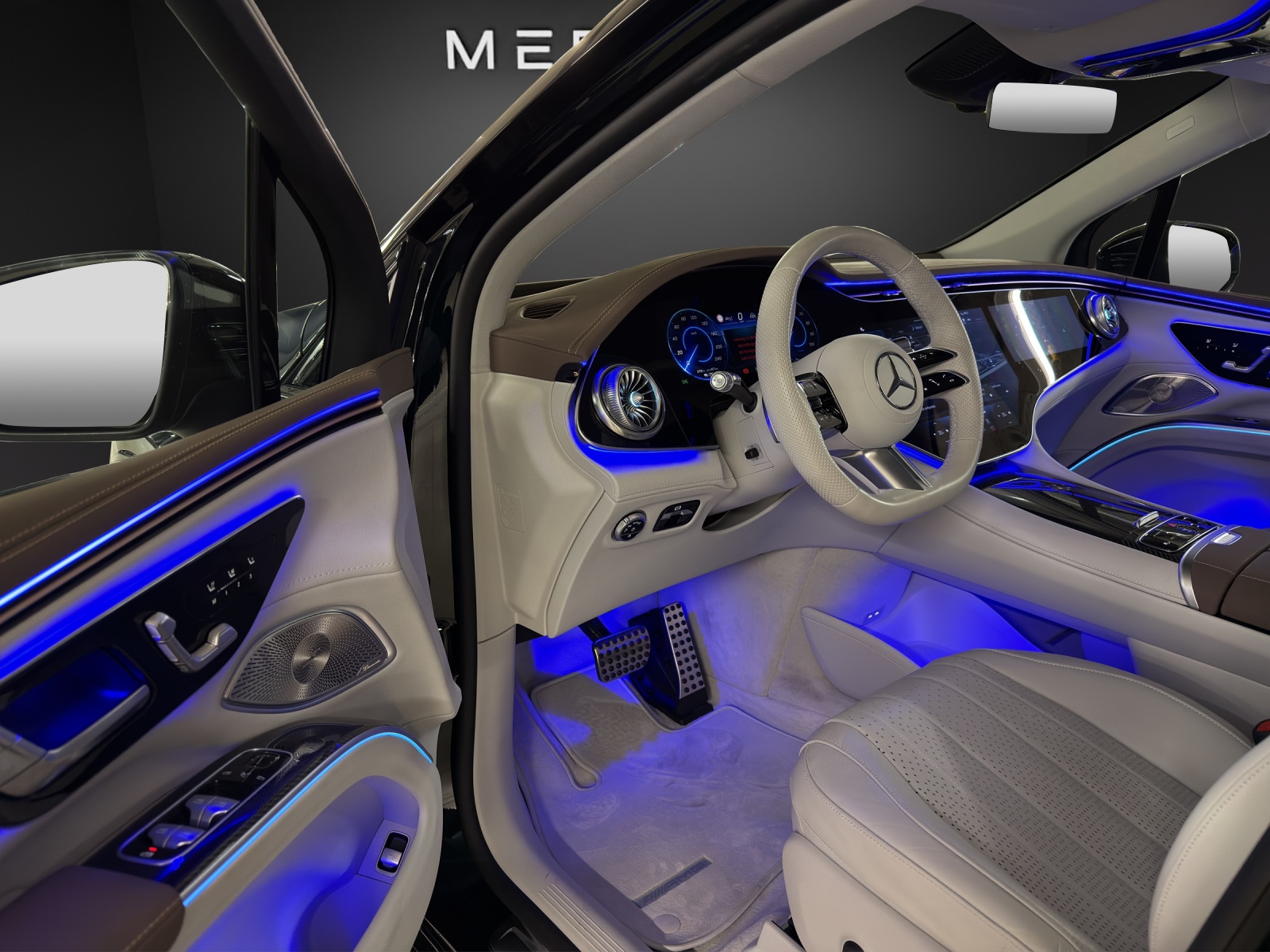 MERCEDES-BENZ EQS SUV 450 4Matic Executive Edition-image-13