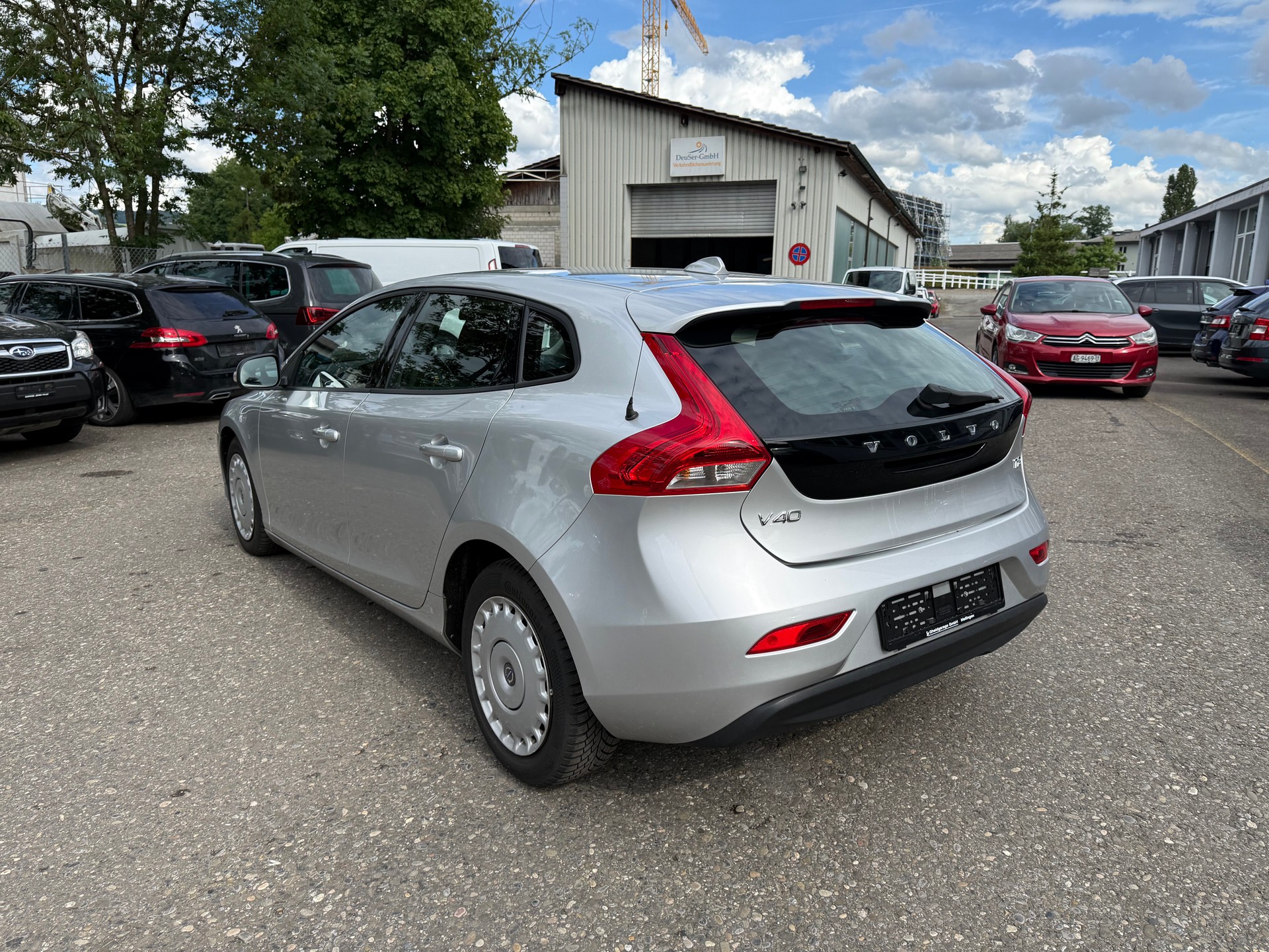 VOLVO V40 T2 Momentum Geartronic-showroom-element-3