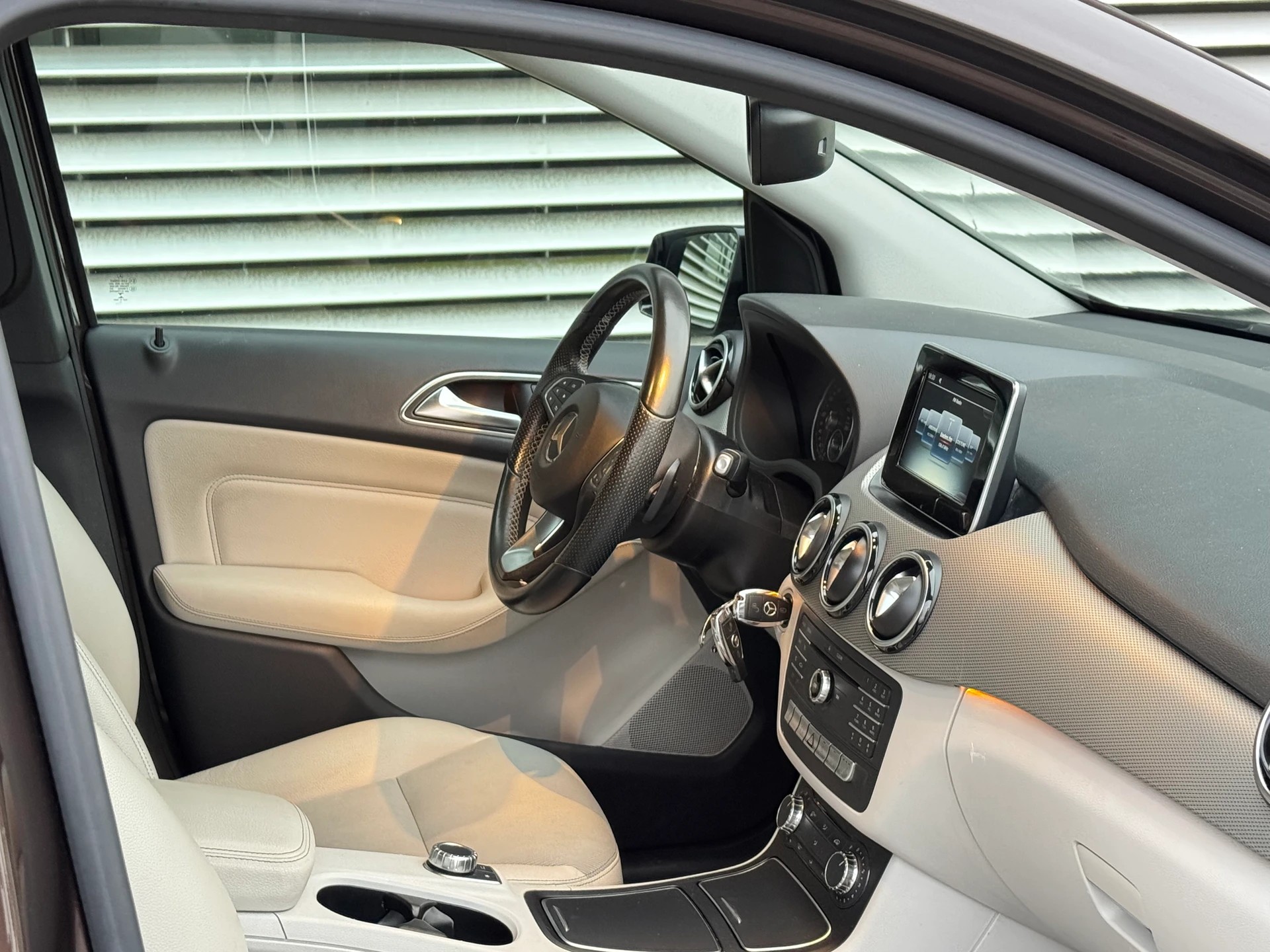 MERCEDES-BENZ B 200 CDI 7G-DCT-image-7