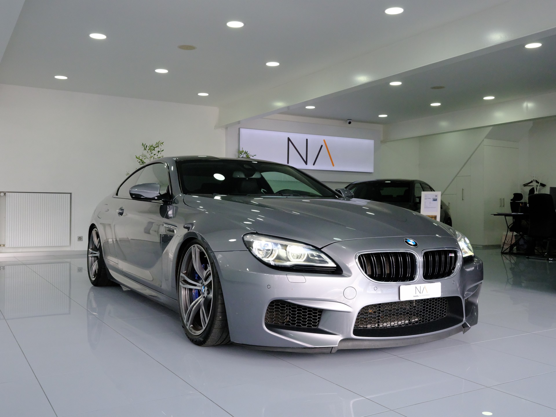 BMW M6 Coupé Drivelogic-showroom-element-1