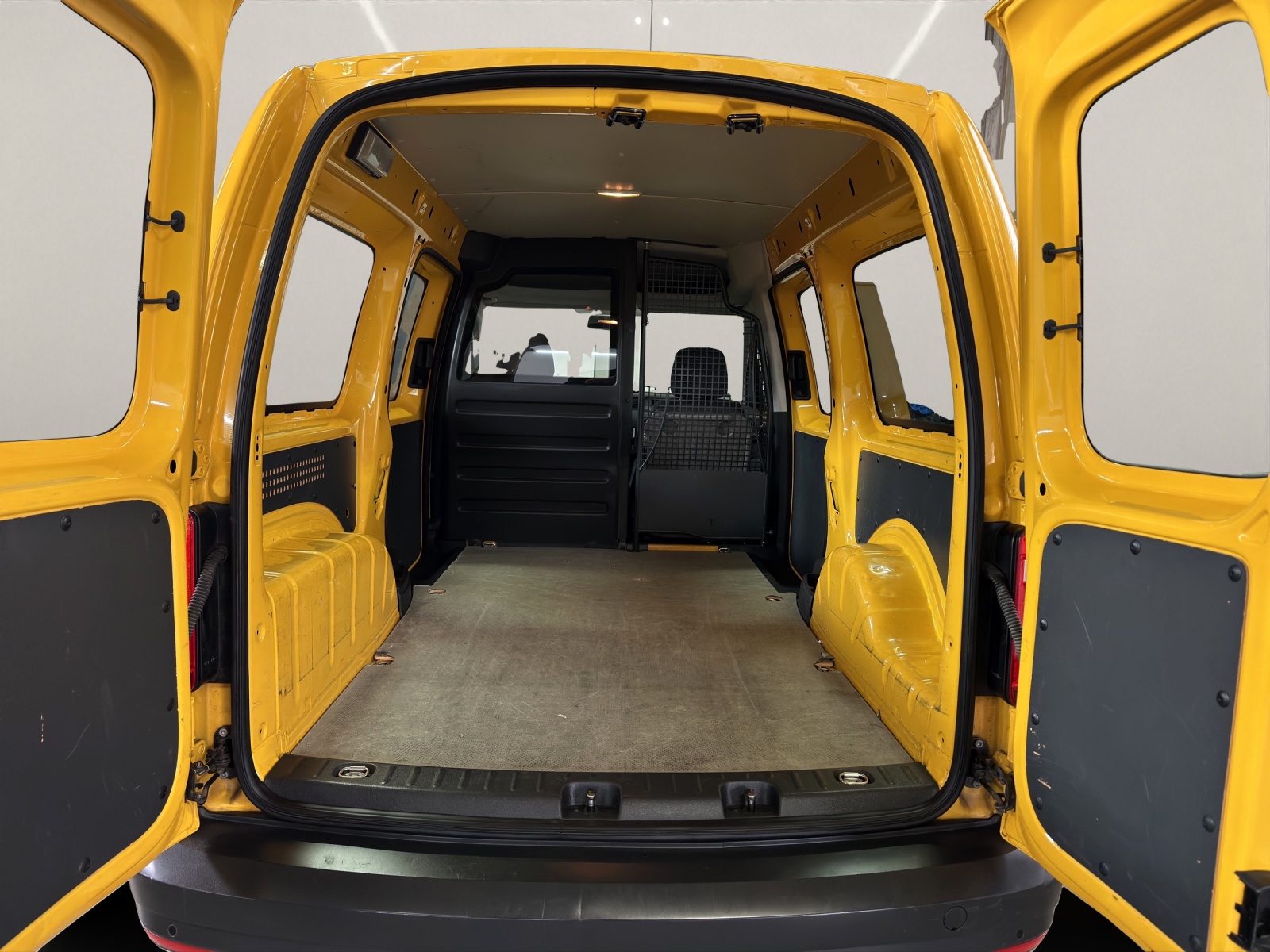 VW VW Caddy Maxi 2.0TDI 4Motion BMT ( 122PS )-image-8
