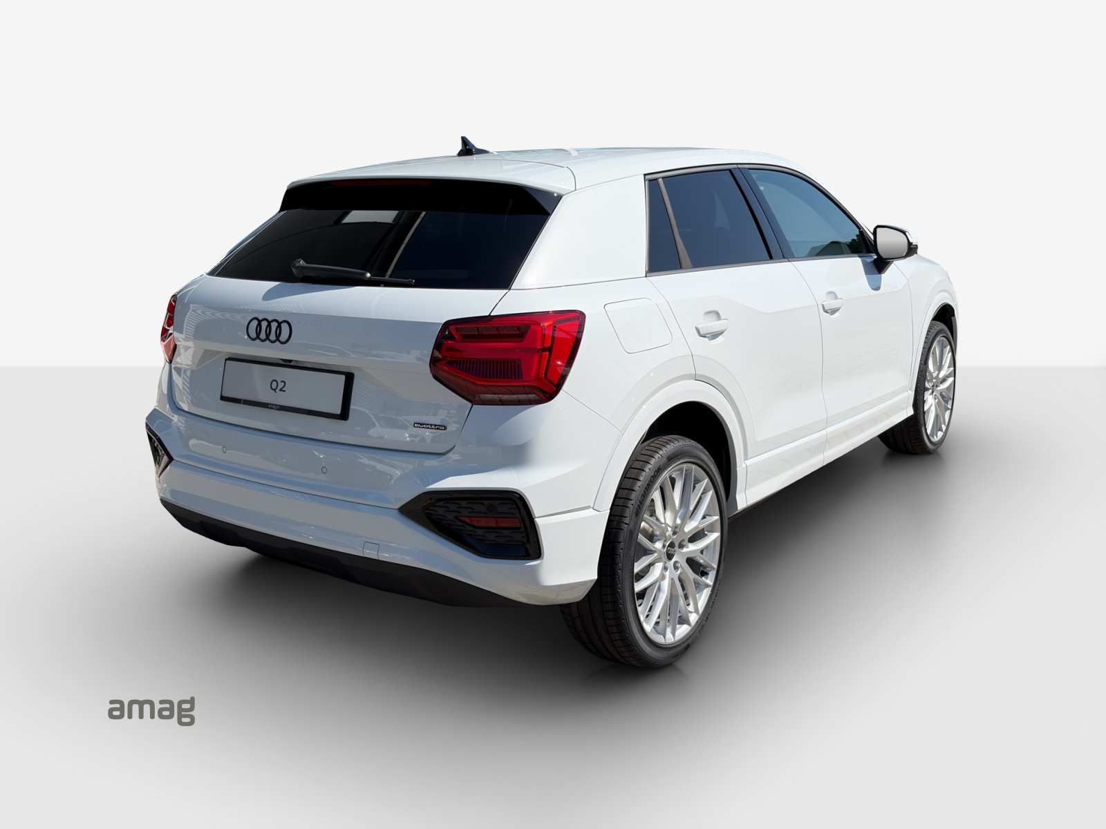 AUDI Q2 35 TDI advanced quattro S-tronic-image-4