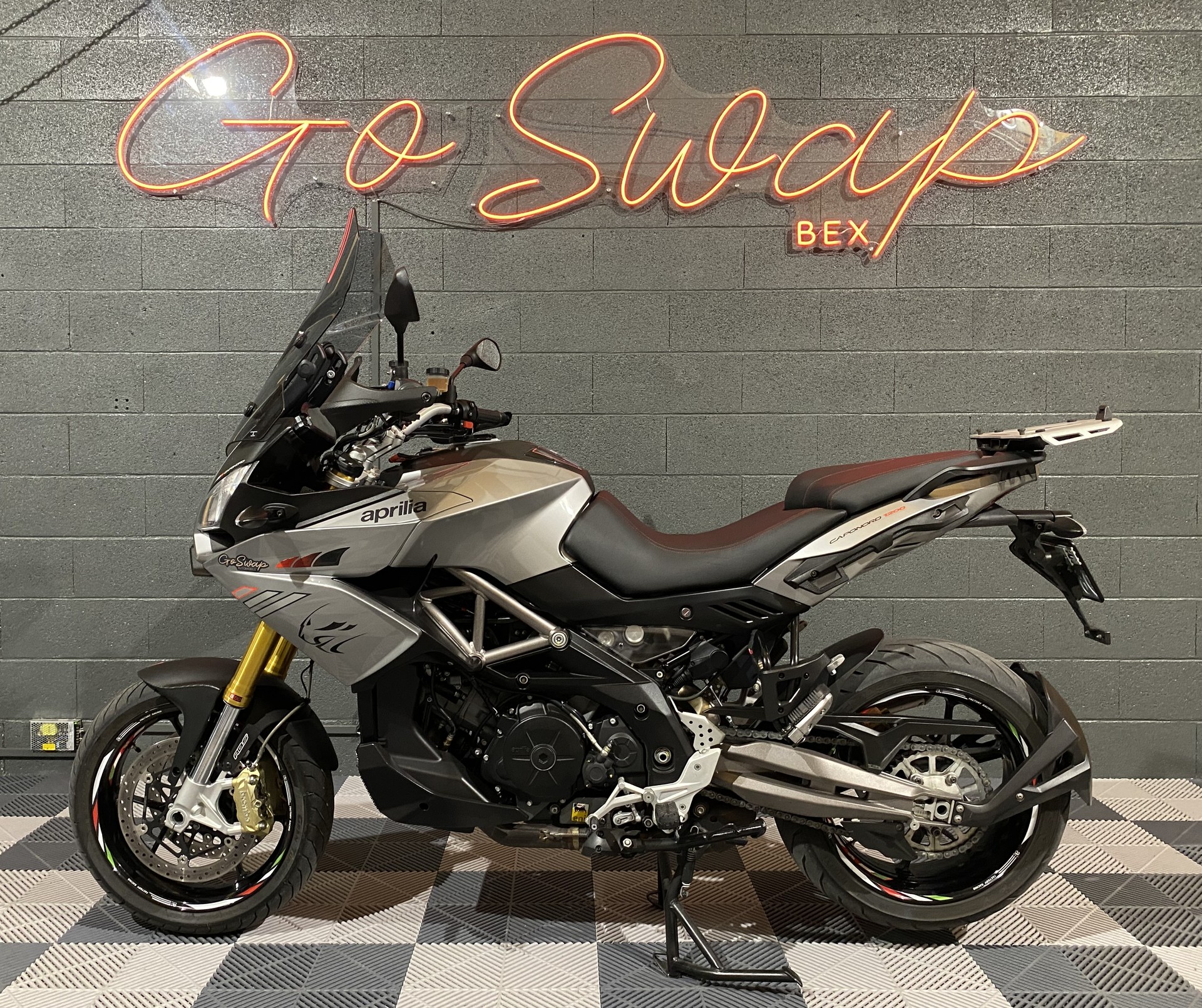 APRILIA Caponord 1200 ABS/TC Travel Pack-image-14