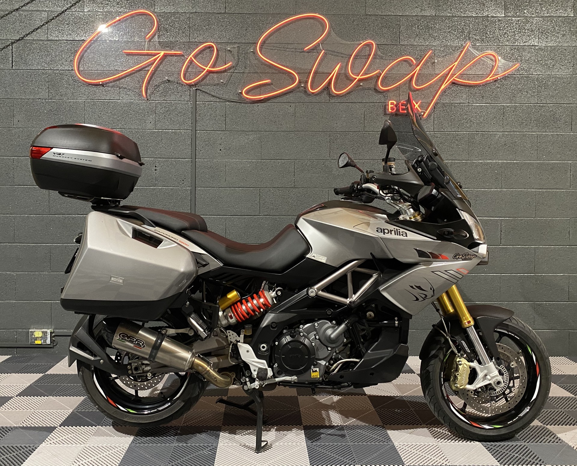 APRILIA Caponord 1200 ABS/TC Travel Pack-image-0