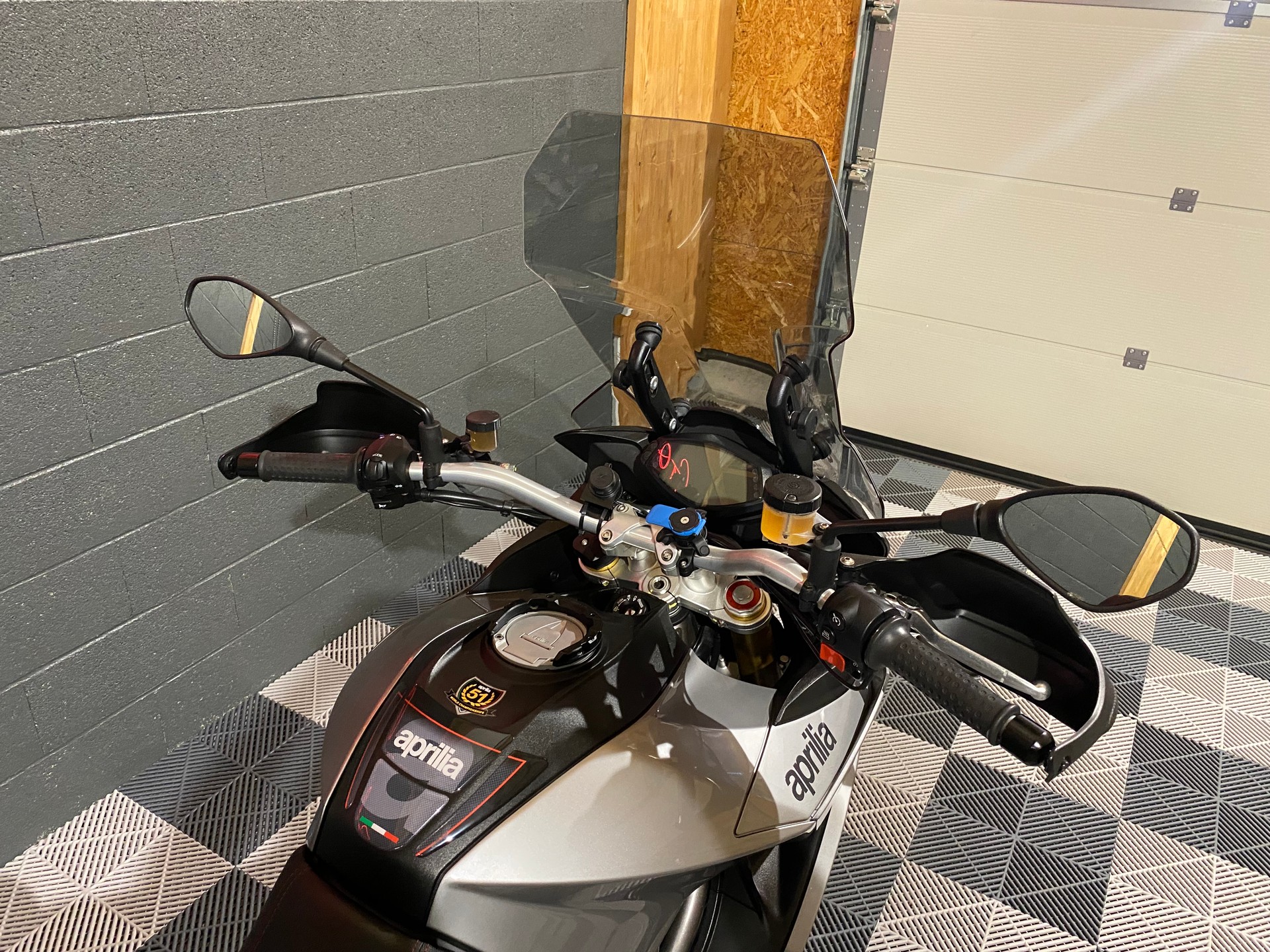 APRILIA Caponord 1200 ABS/TC Travel Pack-image-8