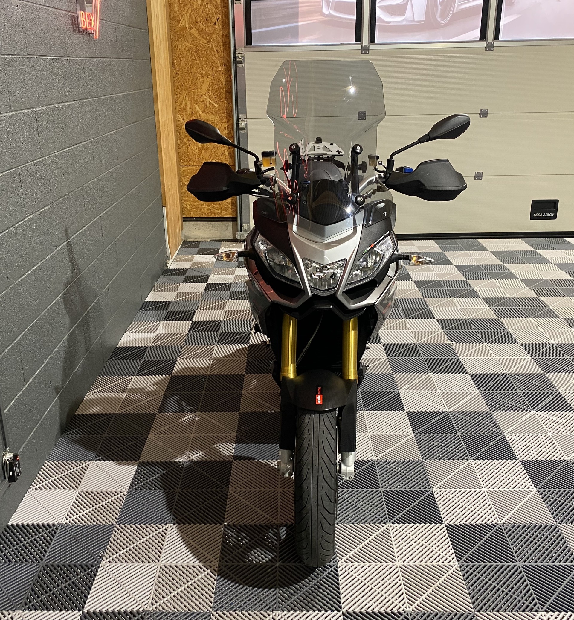 APRILIA Caponord 1200 ABS/TC Travel Pack-image-12
