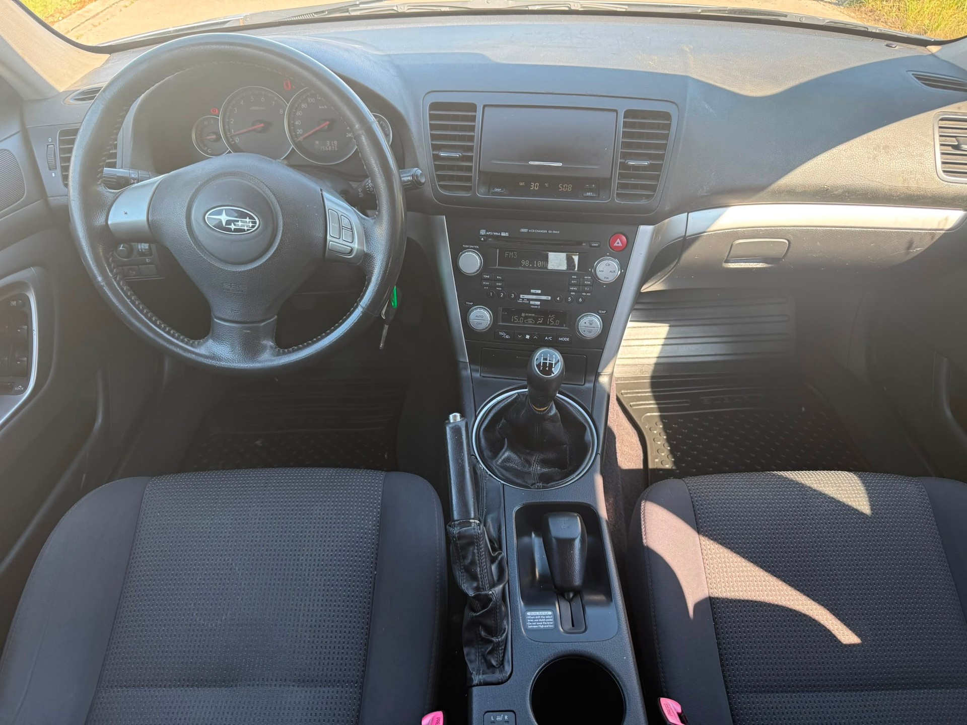 SUBARU Legacy 2.0R AWD Swiss-image-6