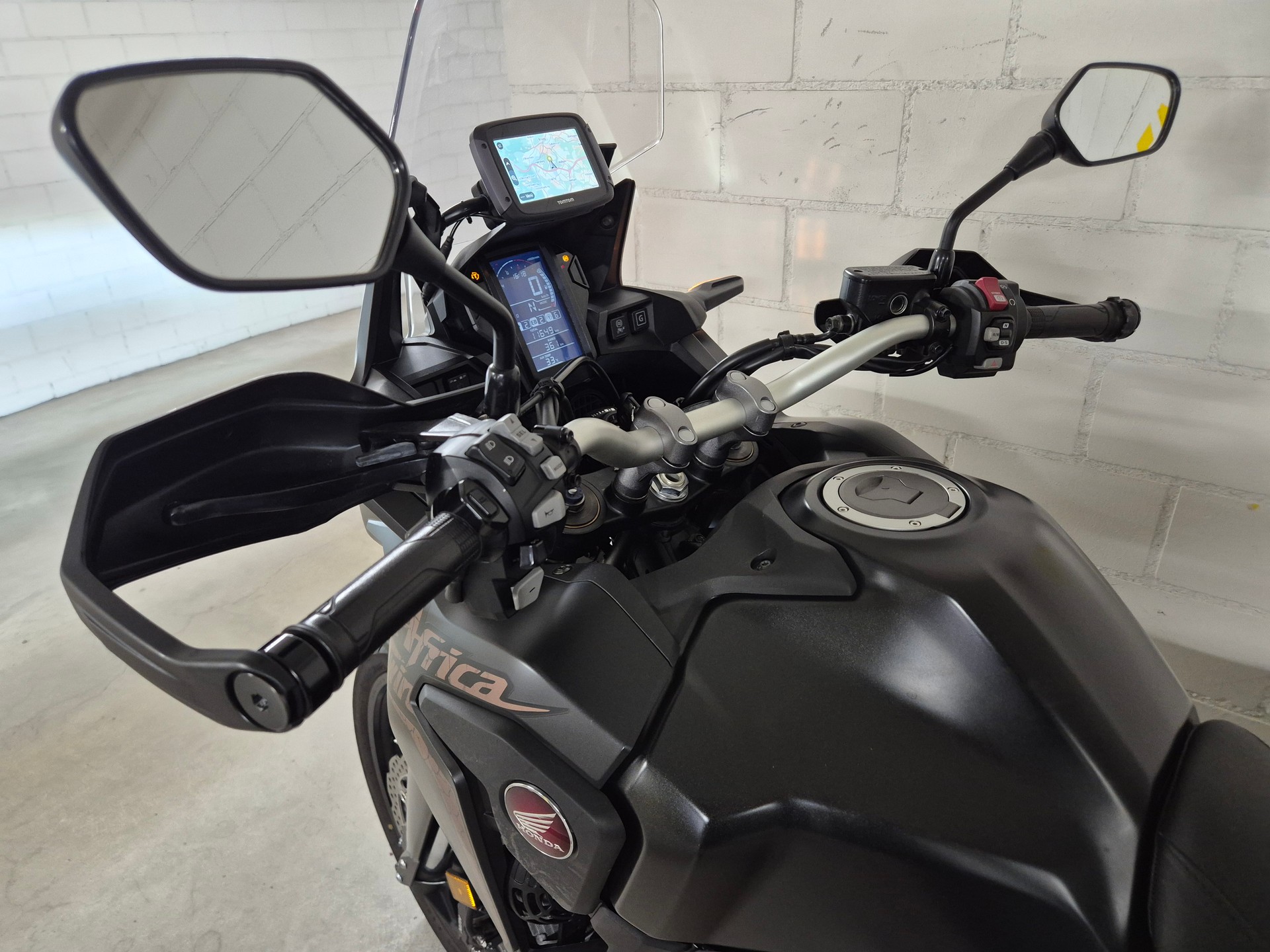 HONDA CRF 1000 AD DCT Adventure Africa Twin-image-14
