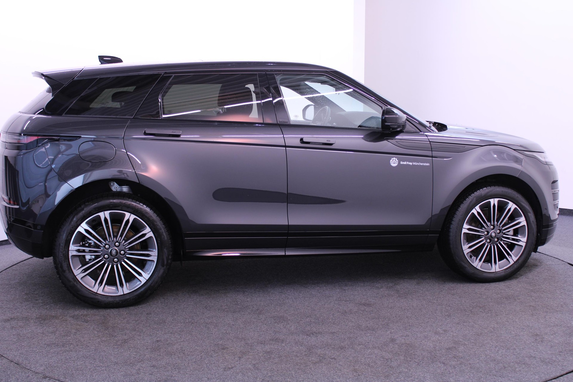 LAND ROVER Range Rover Evoque 1.5 T 270e Dynamic HSE / Herbstprämie von 500-2000 CHF oder 1.99% Leasing-Aktion auf Occasions-Fahrzeuge-showroom-element-2