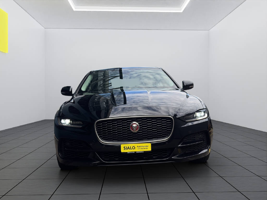 JAGUAR XE 2.0 T 250 S-showroom-element-1