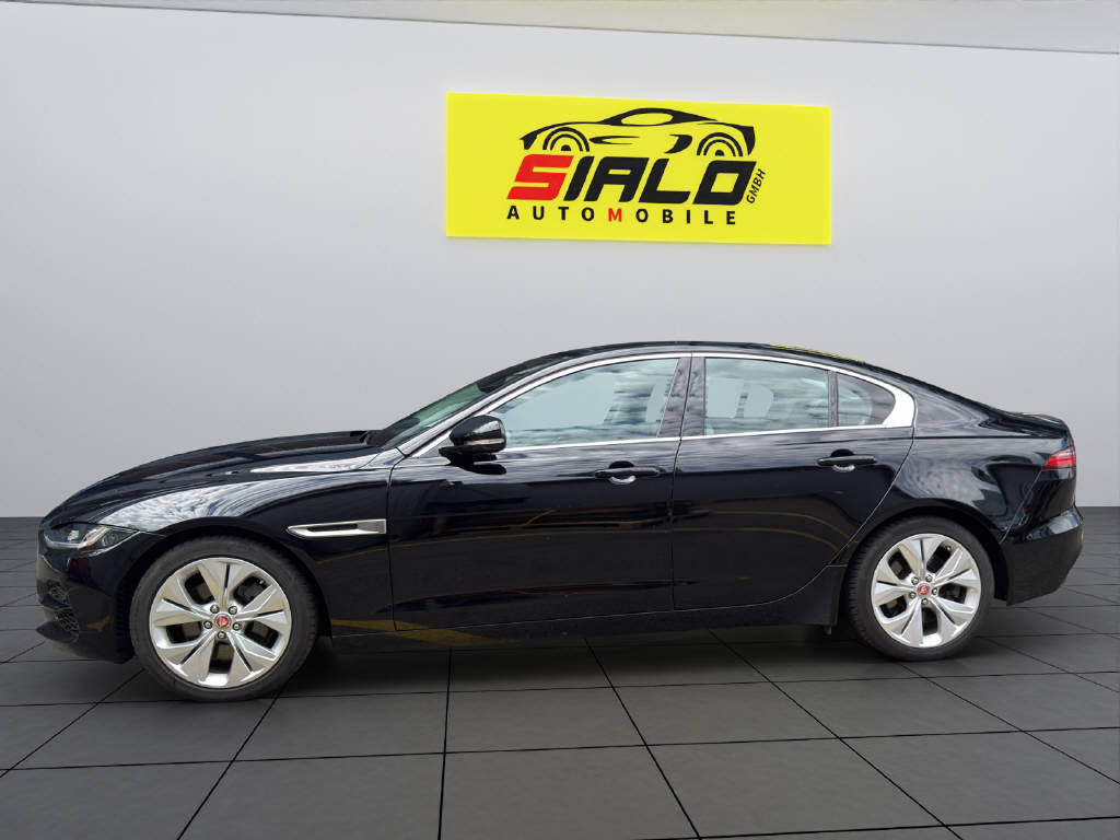 JAGUAR XE 2.0 T 250 S-showroom-element-3