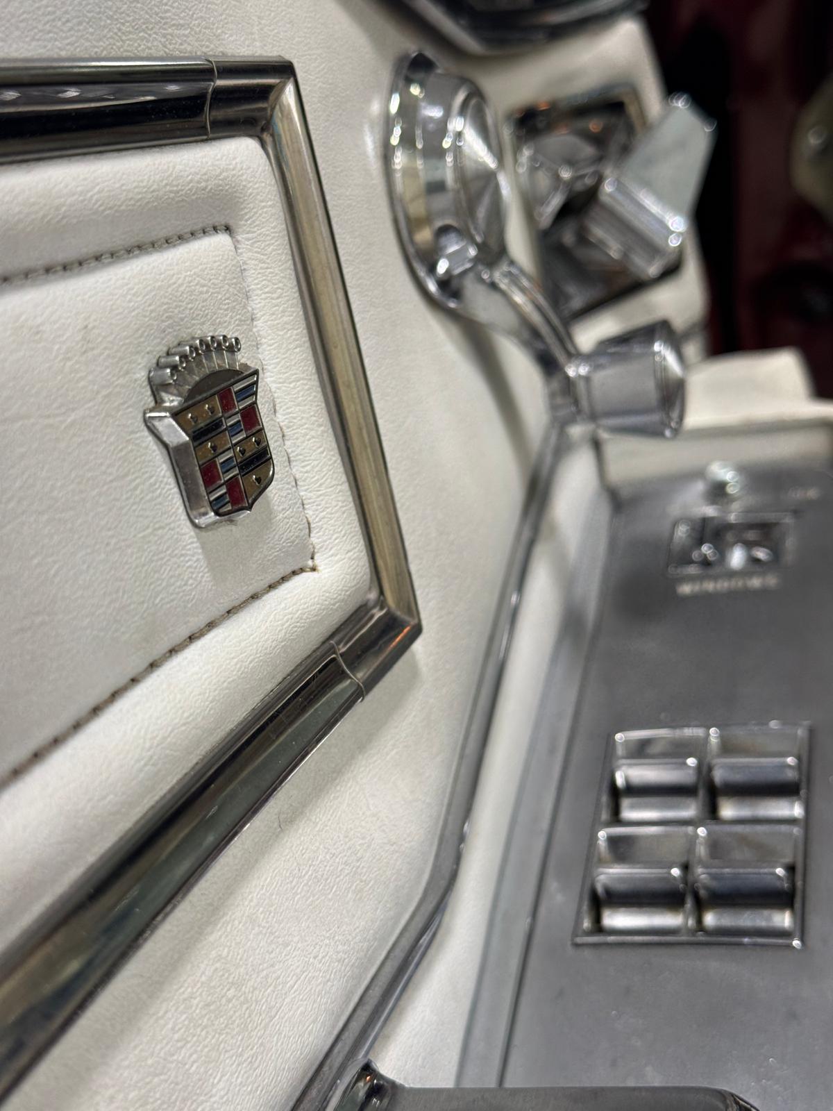 CADILLAC DEVILLE-image-16