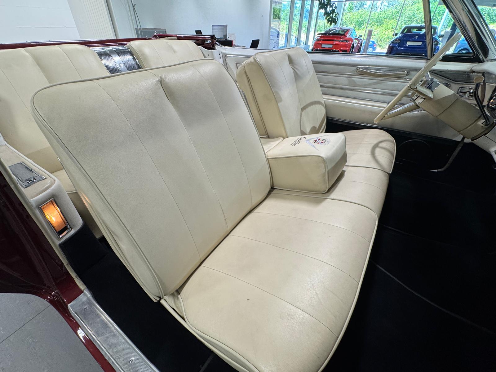 CADILLAC DEVILLE-image-11