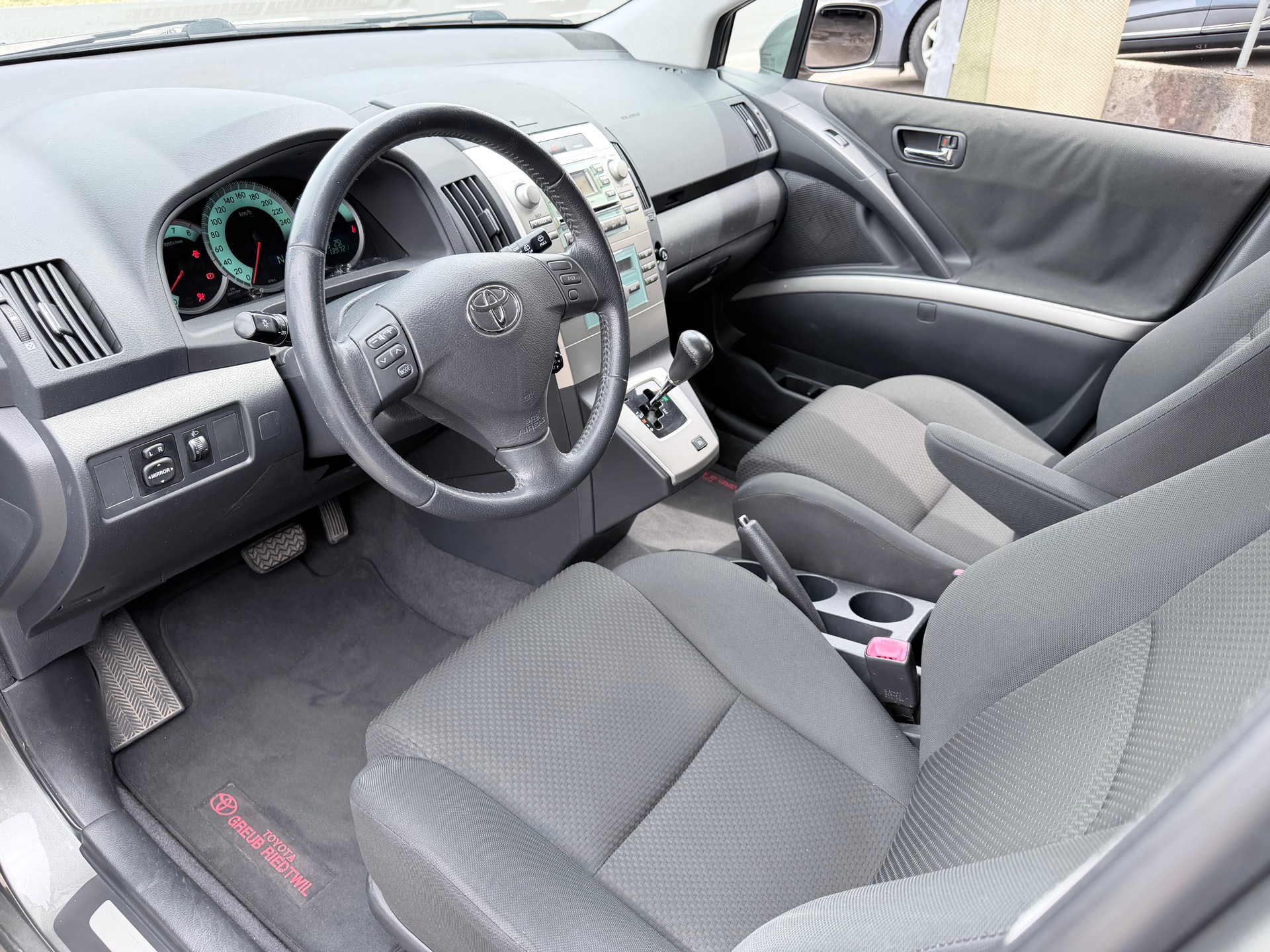TOYOTA Corolla Verso 1.8 Linea Sol+++AUTOMAT+++7-PLATZ+++ALUFELGEN+++-image-10