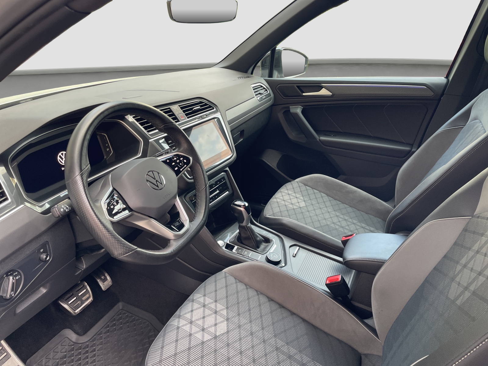 VW Tiguan 2.0TSI R-Line 4Motion DSG-image-7
