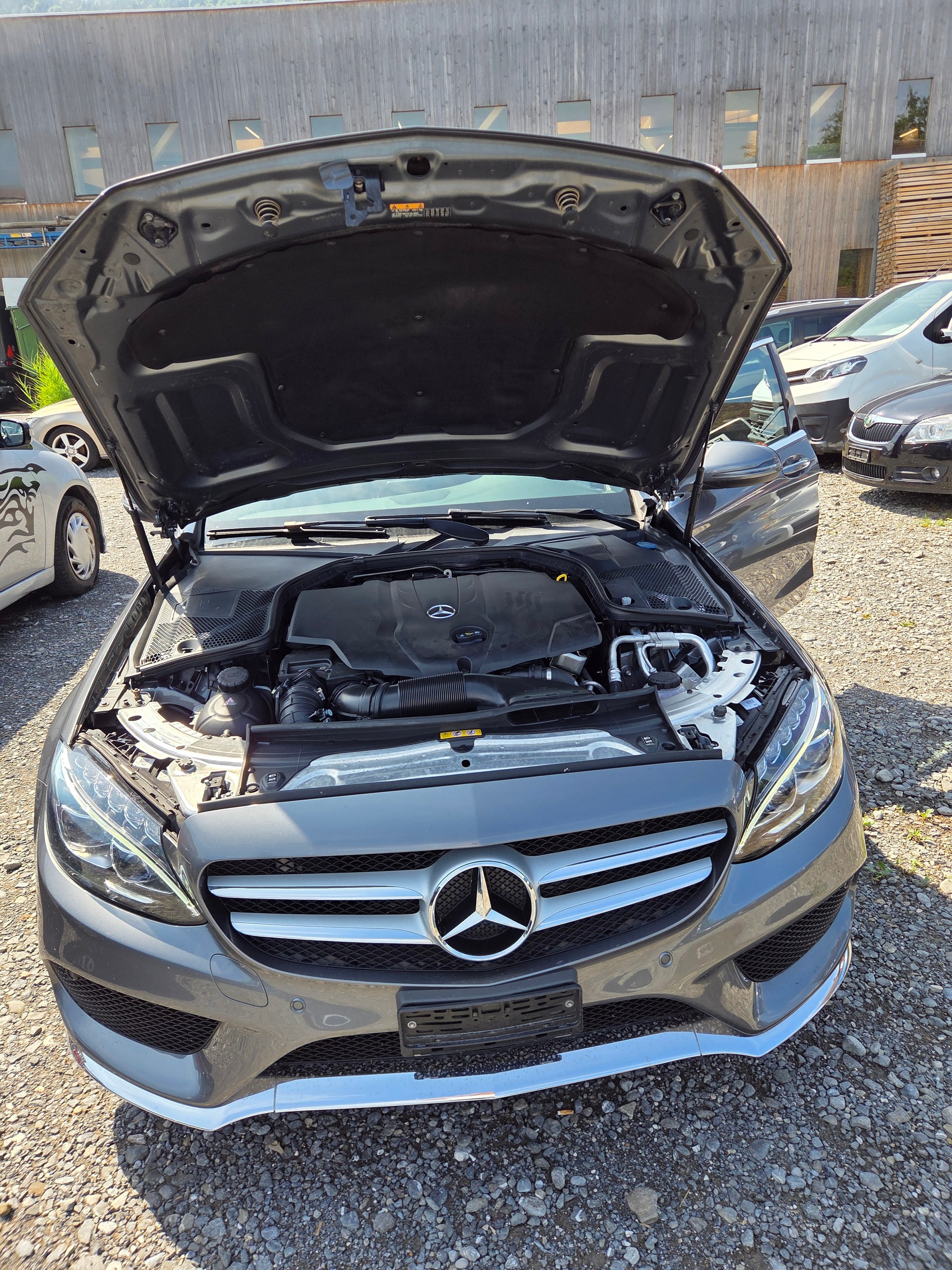 MERCEDES-BENZ C 250 d 4Matic 9G-Tronic-image-11