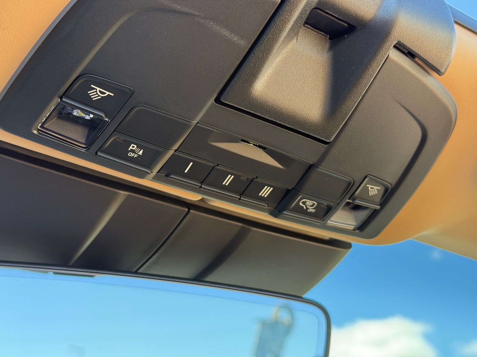PORSCHE 911 Carrera 4S Cabrio PDK-image-18