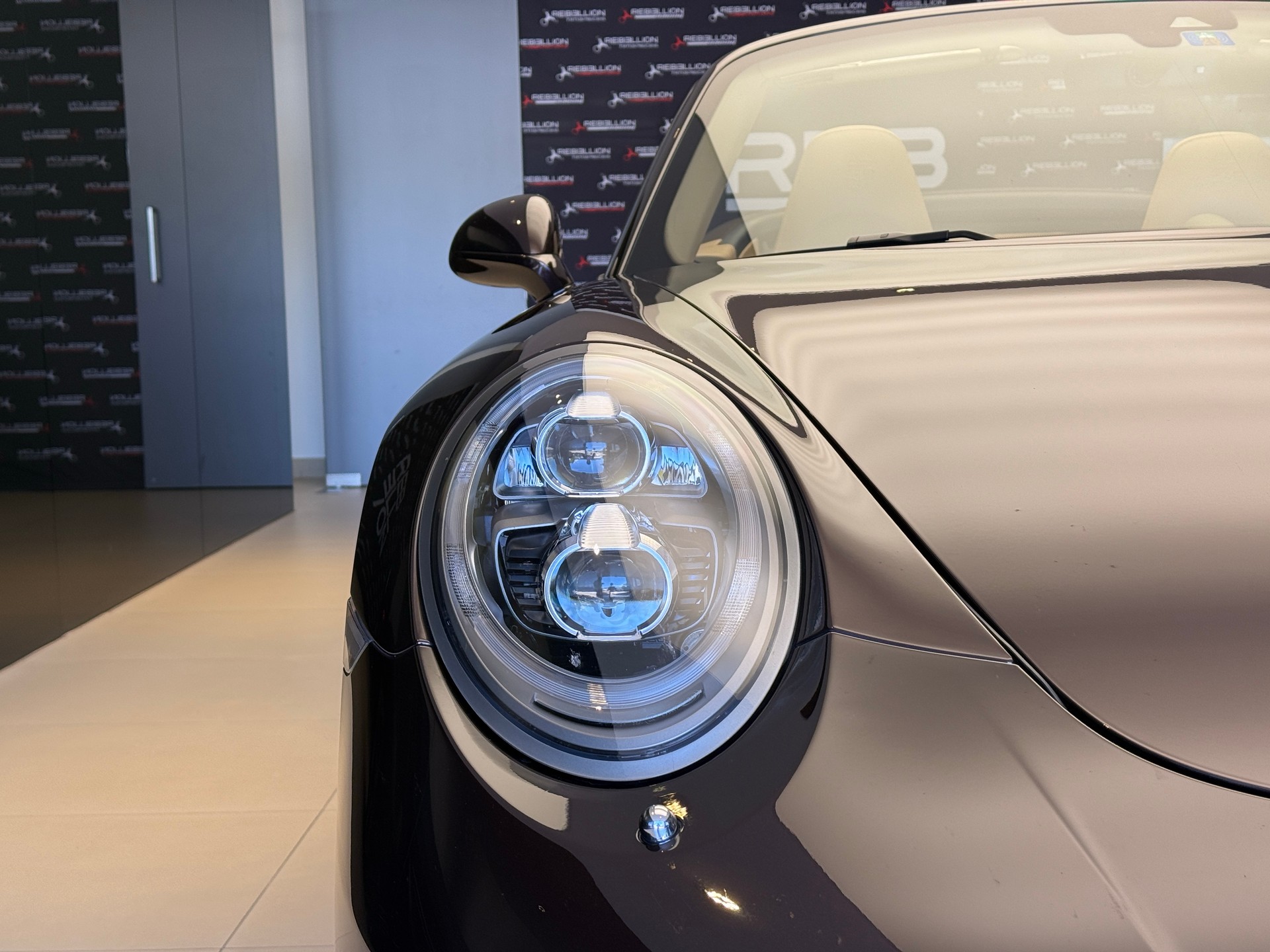 PORSCHE 911 Carrera 4S Cabrio PDK-showroom-element-3