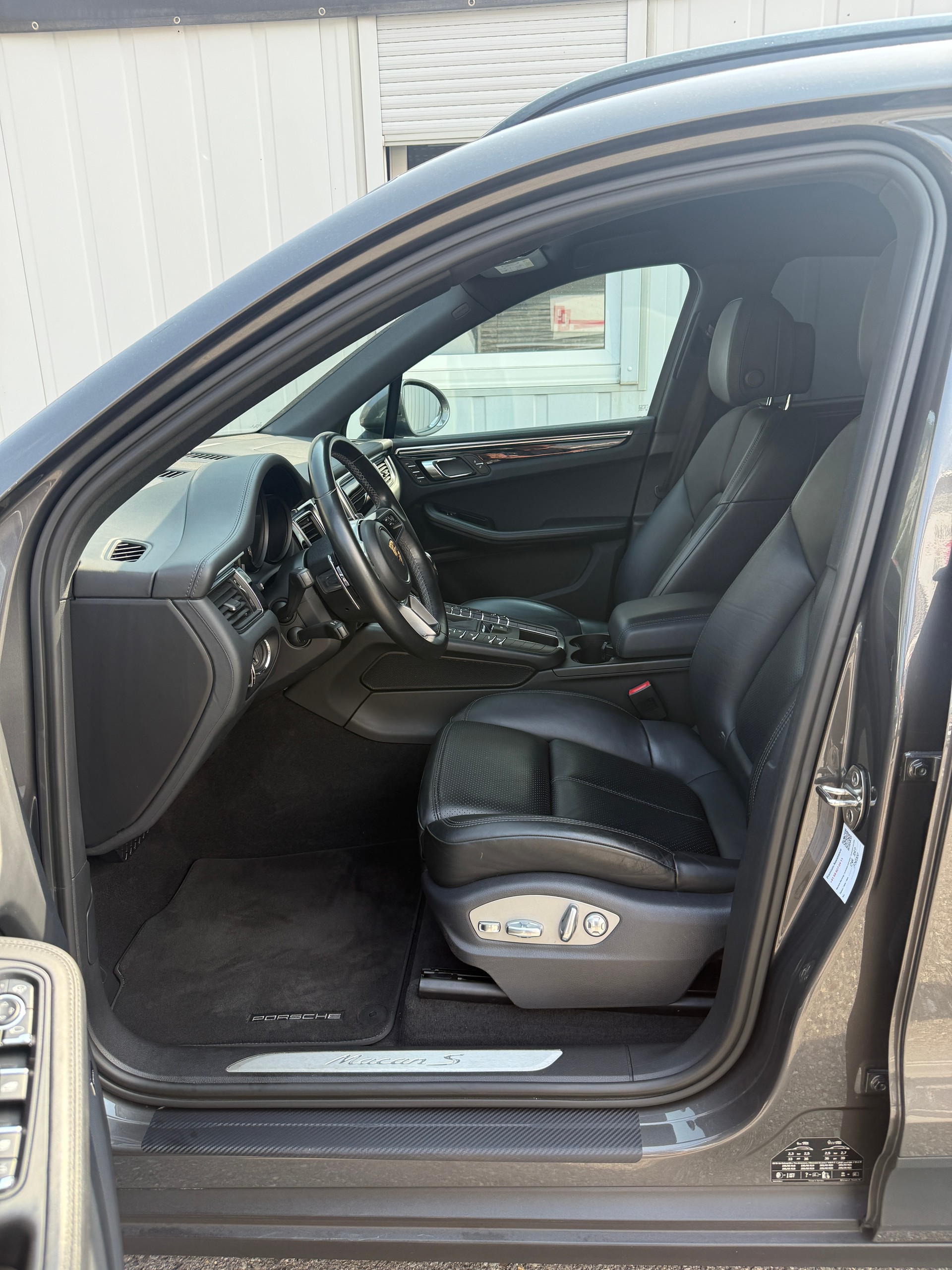 PORSCHE Macan S PDK *TOP-GEPLEGT*ALLE SERVICE BEI PORSCHE*MFK FRISCH*20" PORSCHE ALU*-image-12