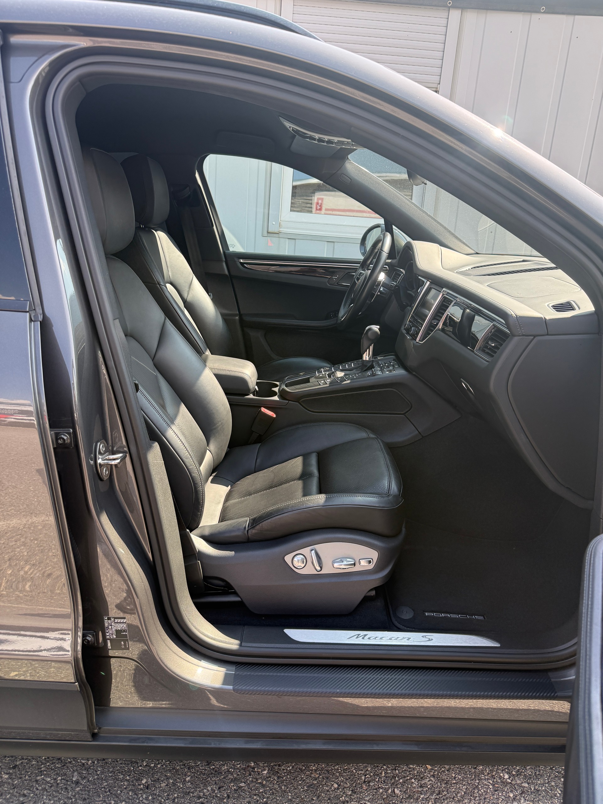 PORSCHE Macan S PDK *TOP-GEPLEGT*ALLE SERVICE BEI PORSCHE*MFK FRISCH*20" PORSCHE ALU*-image-15