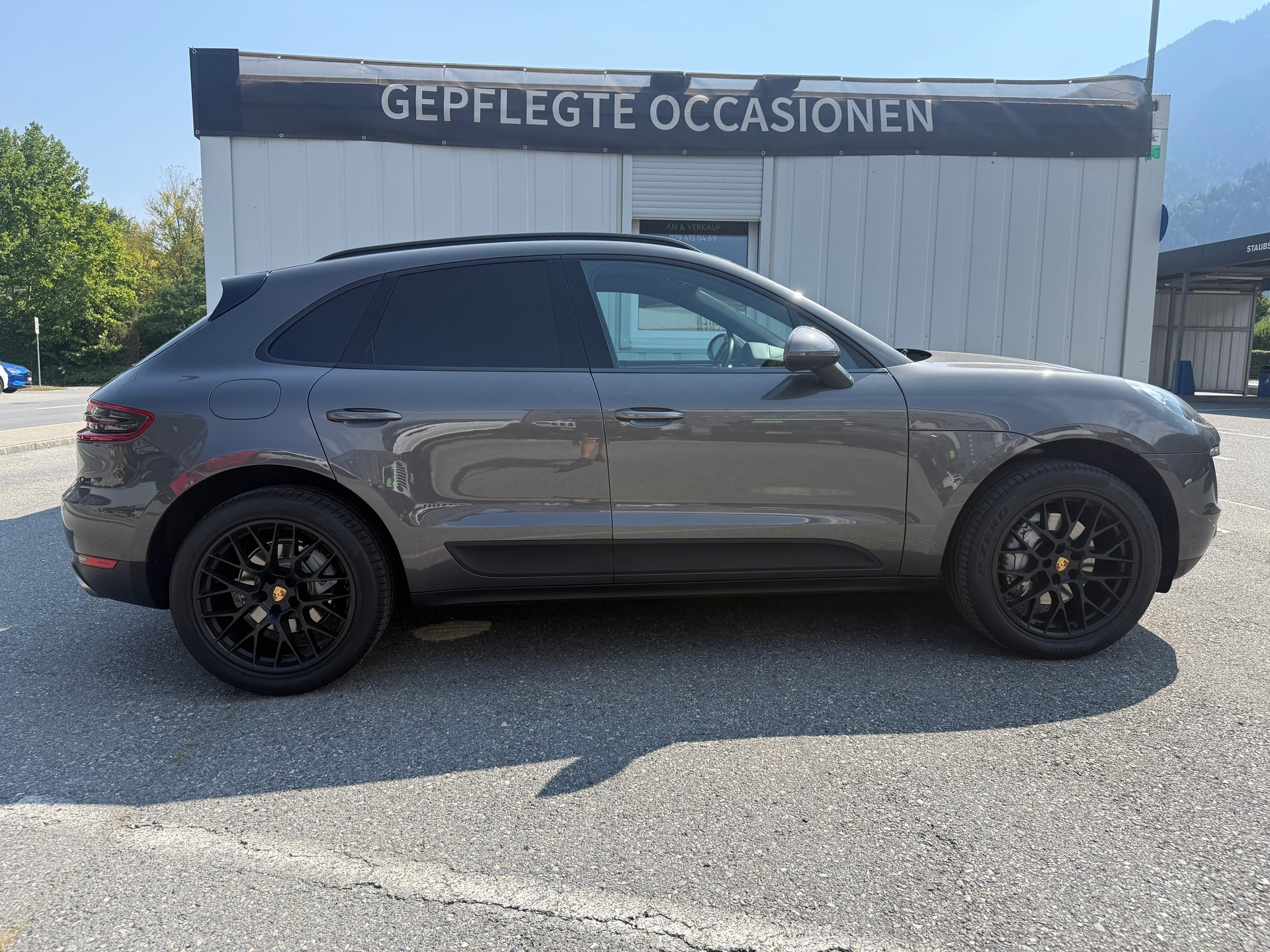 PORSCHE Macan S PDK *TOP-GEPLEGT*ALLE SERVICE BEI PORSCHE*MFK FRISCH*-showroom-element-2