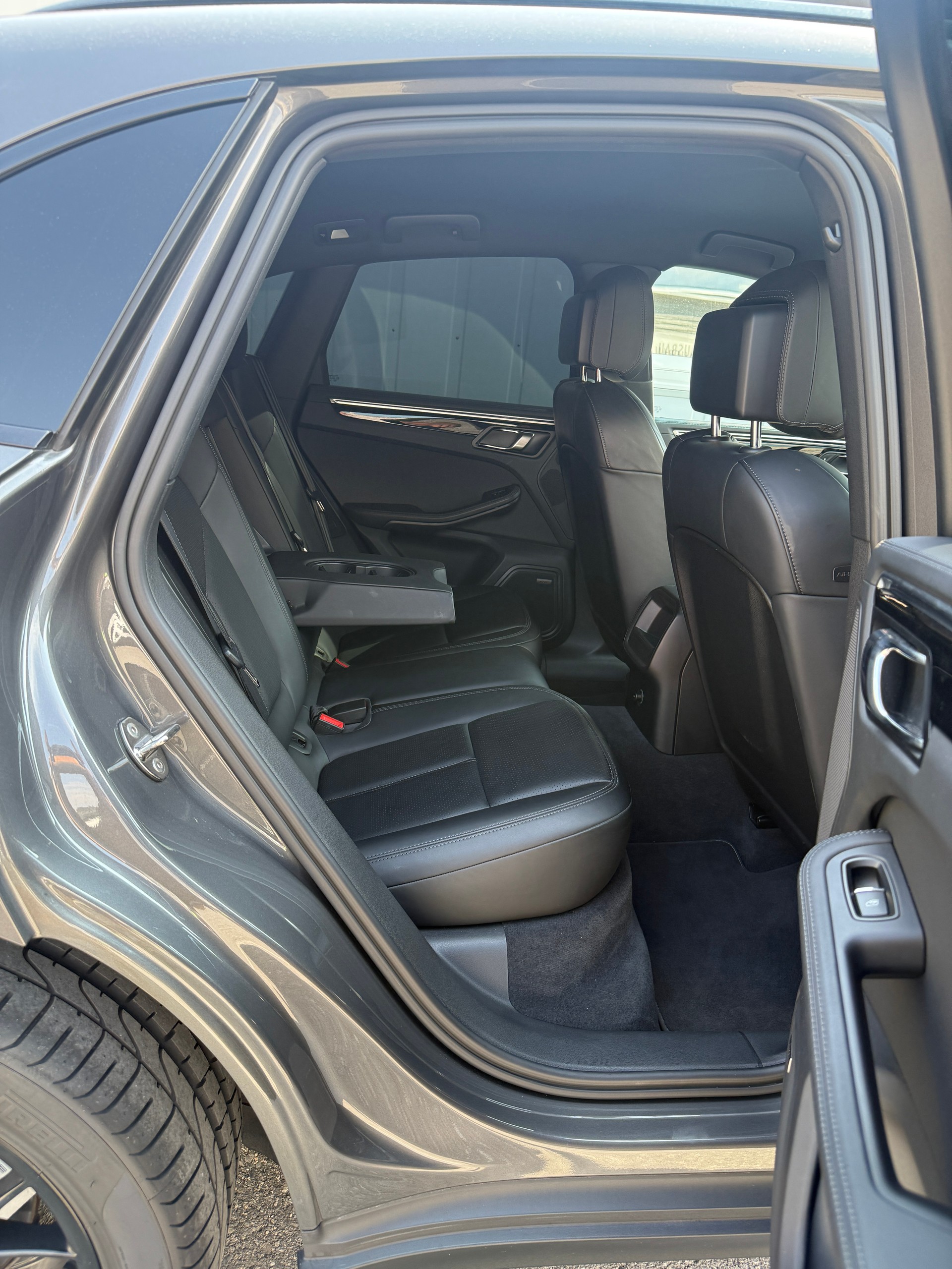 PORSCHE Macan S PDK *TOP-GEPLEGT*ALLE SERVICE BEI PORSCHE*MFK FRISCH*20" PORSCHE ALU*-image-14