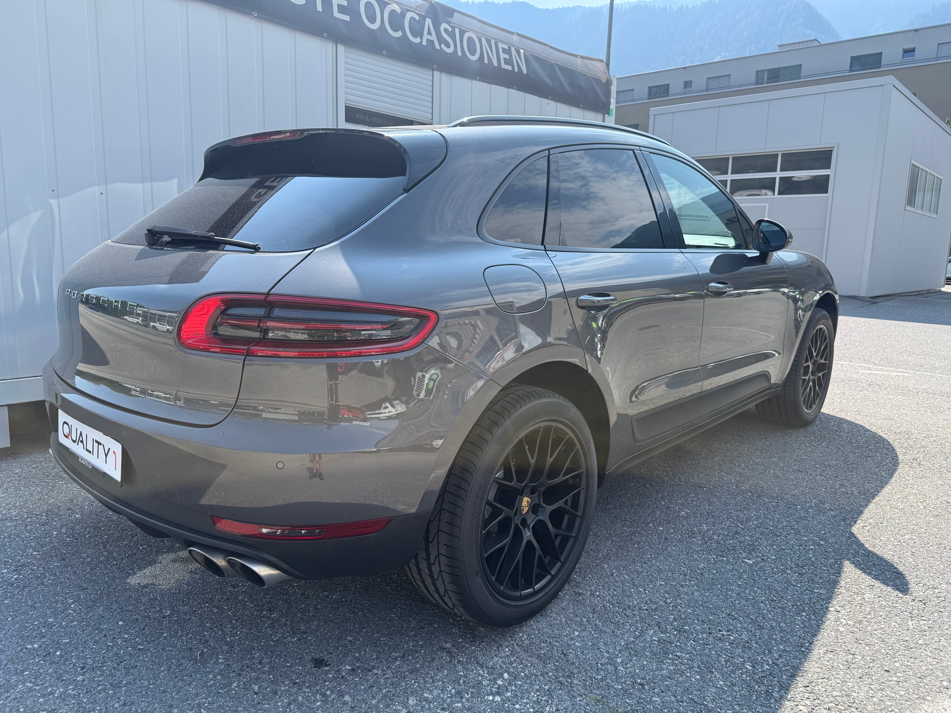 PORSCHE Macan S PDK *TOP-GEPLEGT*ALLE SERVICE BEI PORSCHE*MFK FRISCH*-showroom-element-3