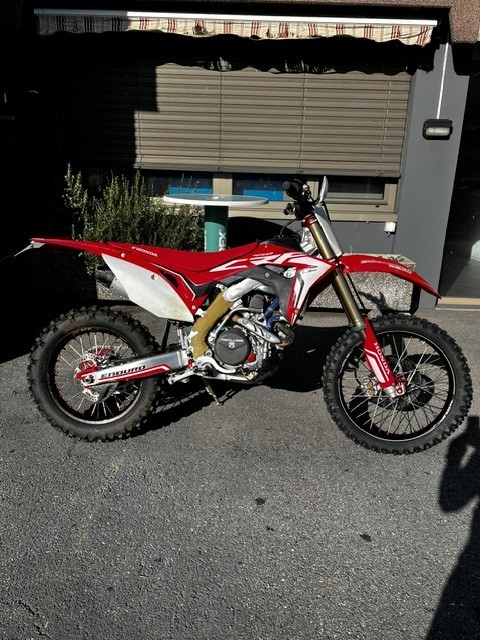 HONDA CRF 450 RX Country-image-0