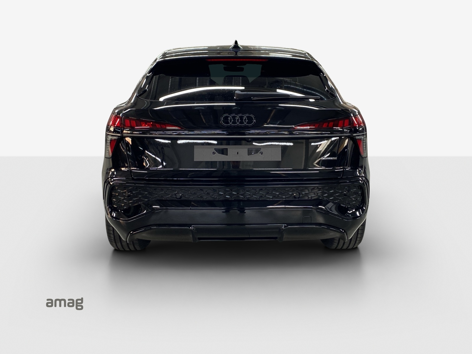 AUDI Q3 Sportback TFSI quattro 195 kW S tronic-showroom-element-3