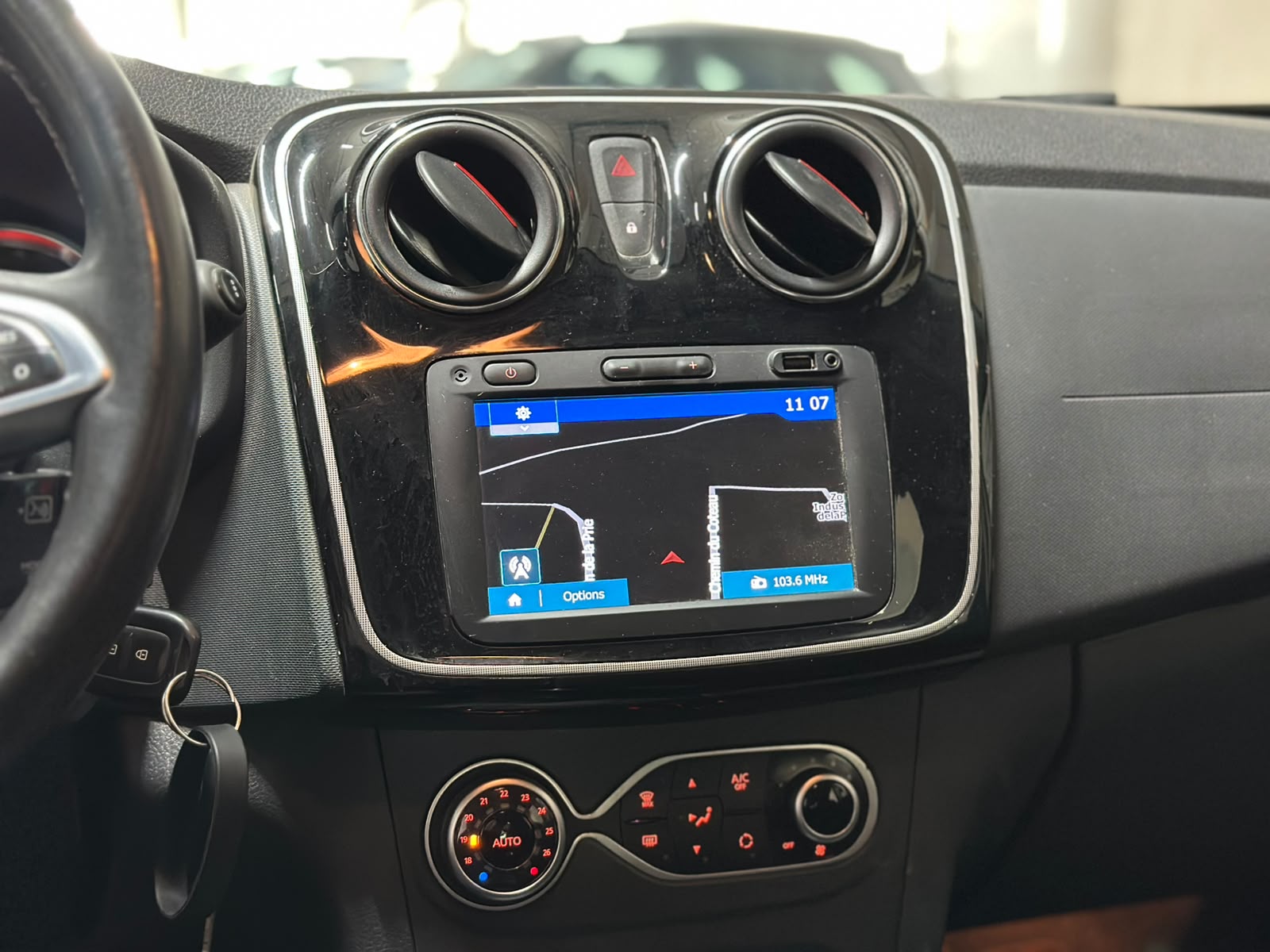 DACIA Sandero Tce 90 Stepway-image-12